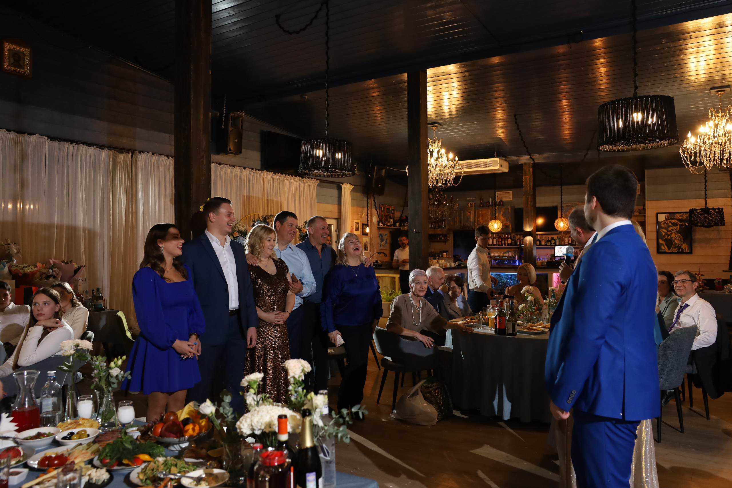 𝒜𝓇𝓉𝑒𝓂 & 𝐿𝓎𝓊𝓈𝓎𝒶 (𝓇𝑒𝓈𝓉𝒶𝓊𝓇𝒶𝓃𝓉). 𝑀𝑜𝓈𝒸𝑜𝓌. Свадебный фотограф в Санкт-Петербурге