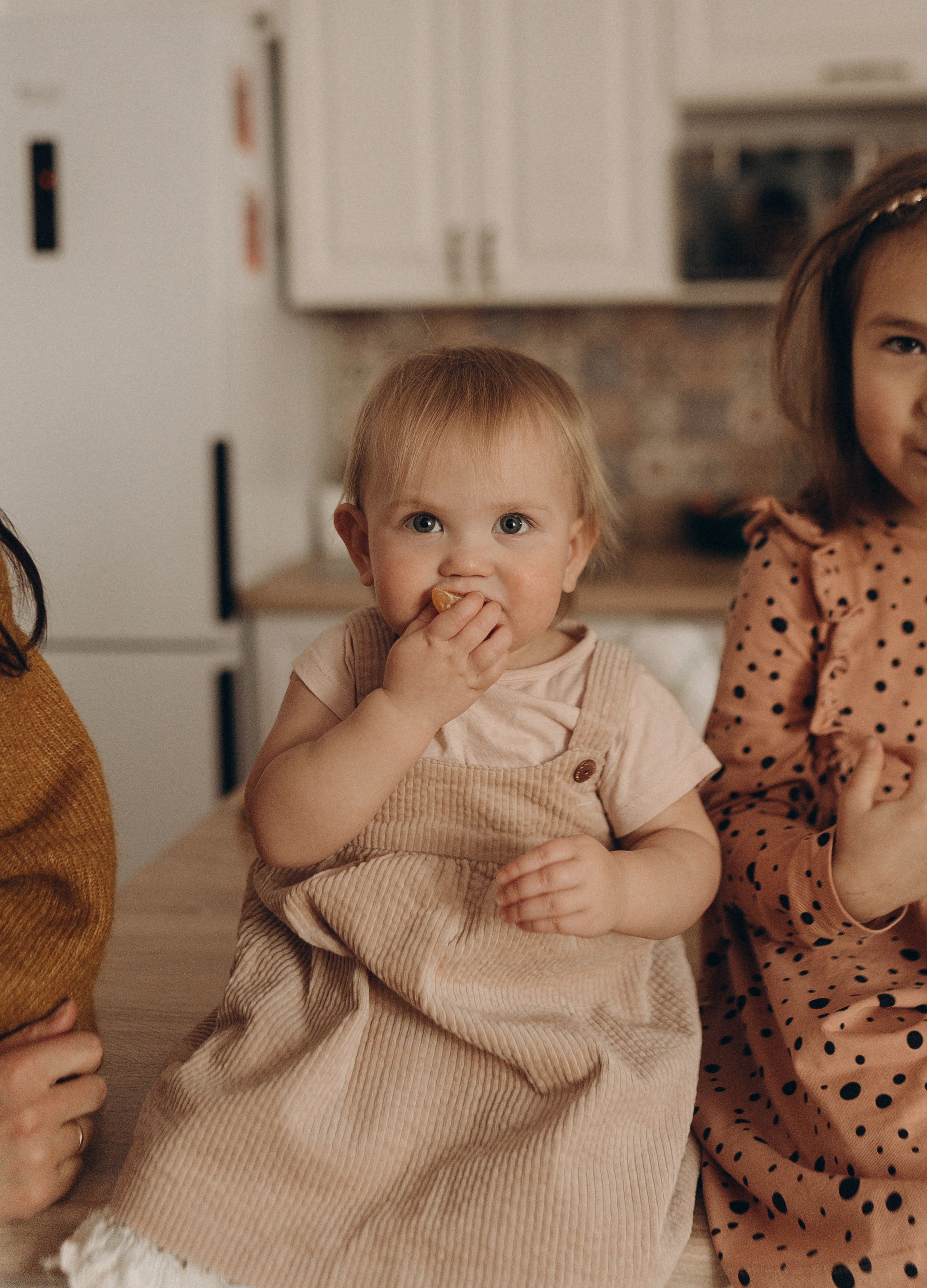 Роззи, Майкл, Лира и Яна. Семейный и домашний фотограф в Уфе Ирина Гарасюта