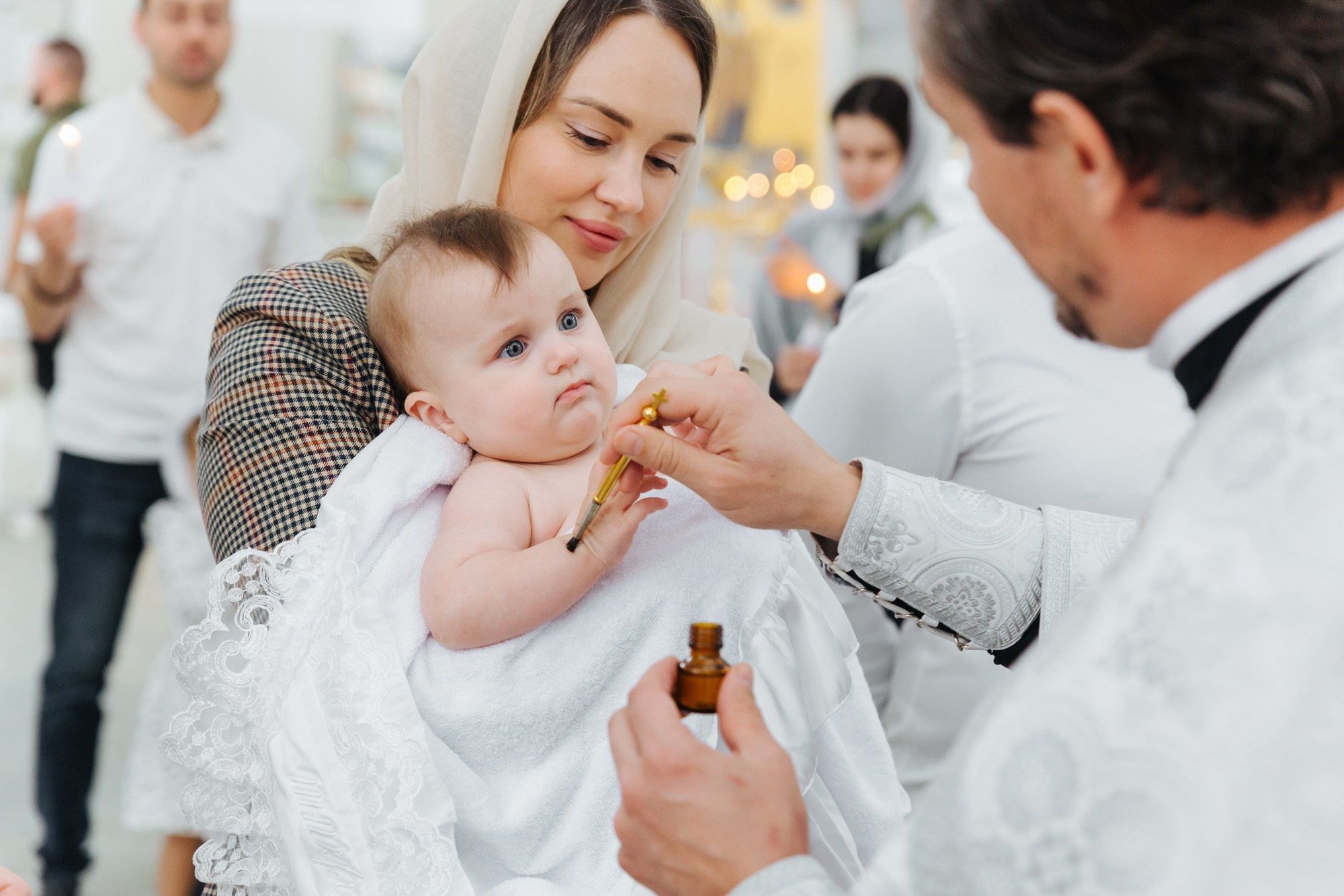 Смольный собор крещение сколько стоит, где провести крещение спб, душевный батюшка смольный собор, цена крестин, где покреститься взрослому