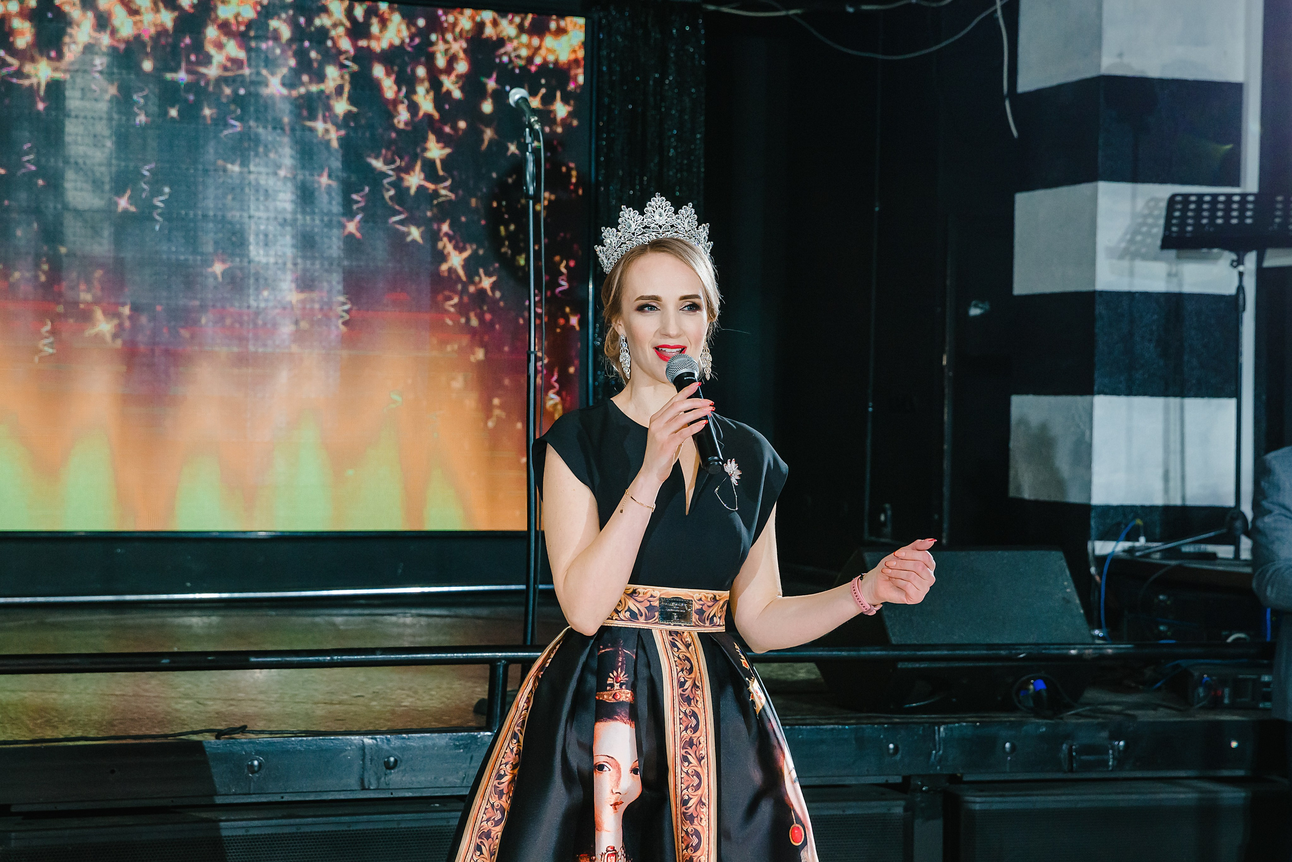 Шоу Талантов Миссис Бурятия. Фотограф и видеограф в Улан-Удэ: Аюна Габагуева и Артём Шаханов