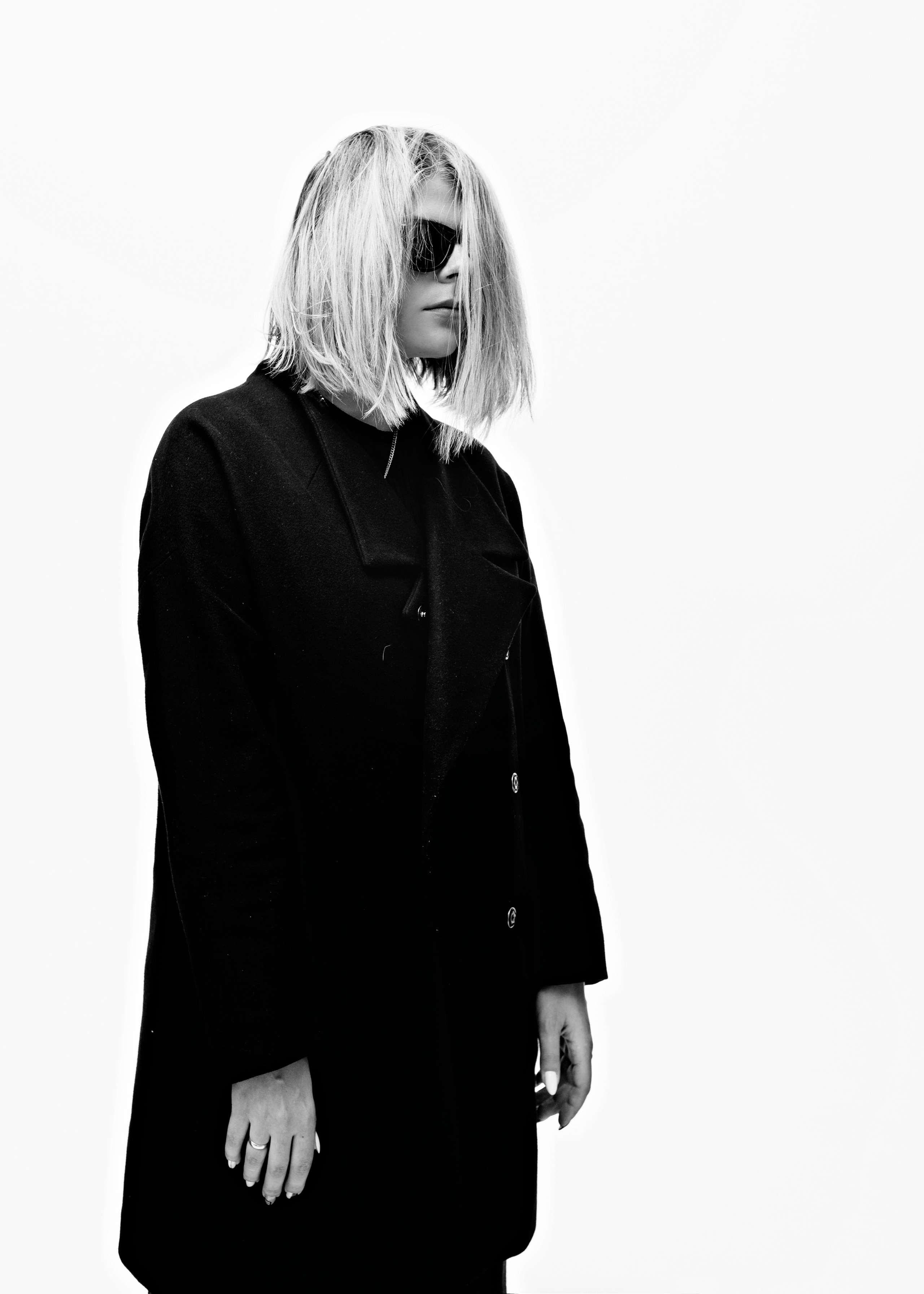 Анна К. Спасибо за проявленный интерес к моему творчеству! Меня зовут Россохат