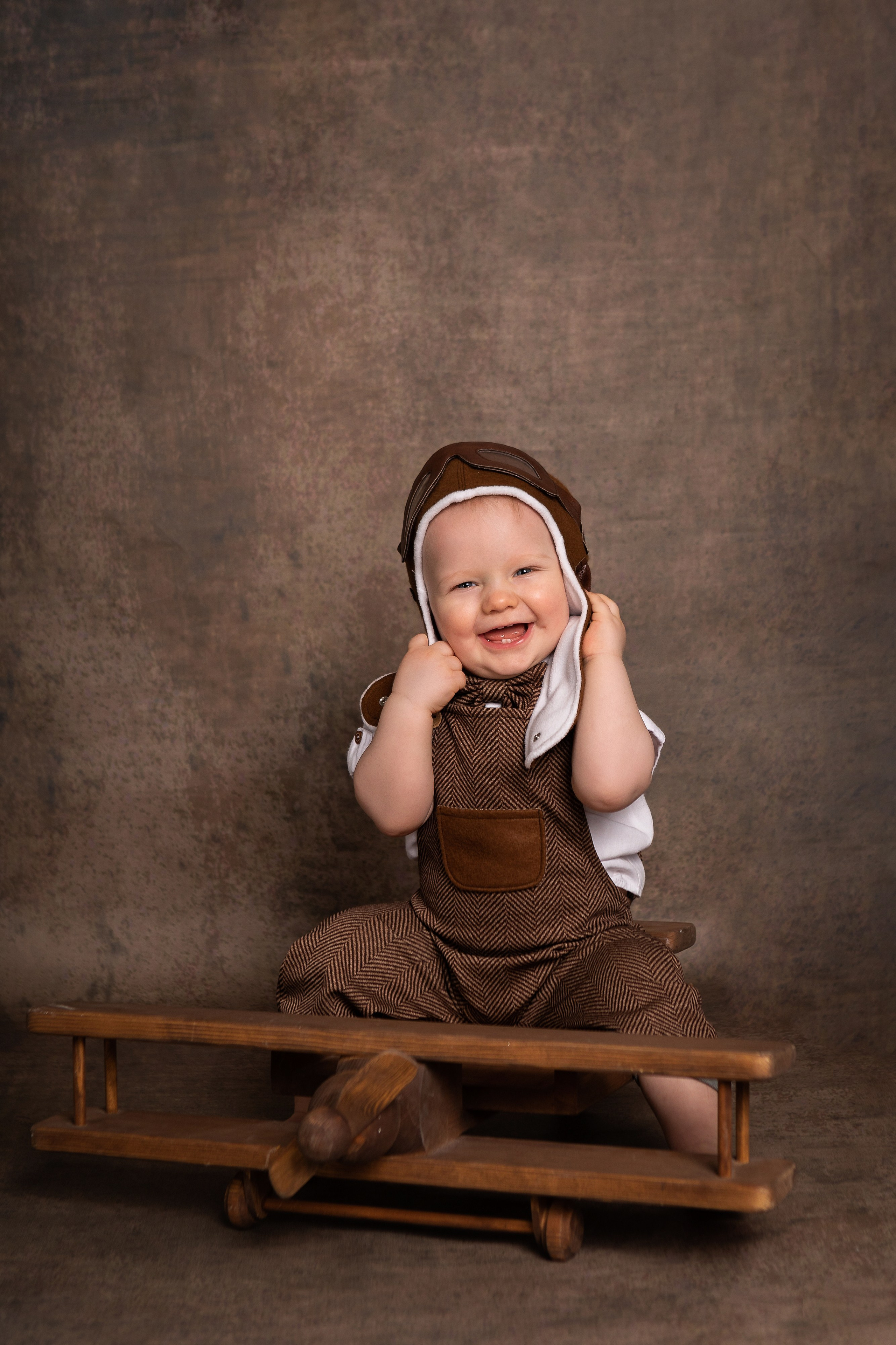 Лётчик. ФОТОГРАФ НА ГОДИК, БЕРЕМЕННОСТИ, НОВОРОЖДЕННЫХ, КРЕЩЕНИЯ МОСКВА