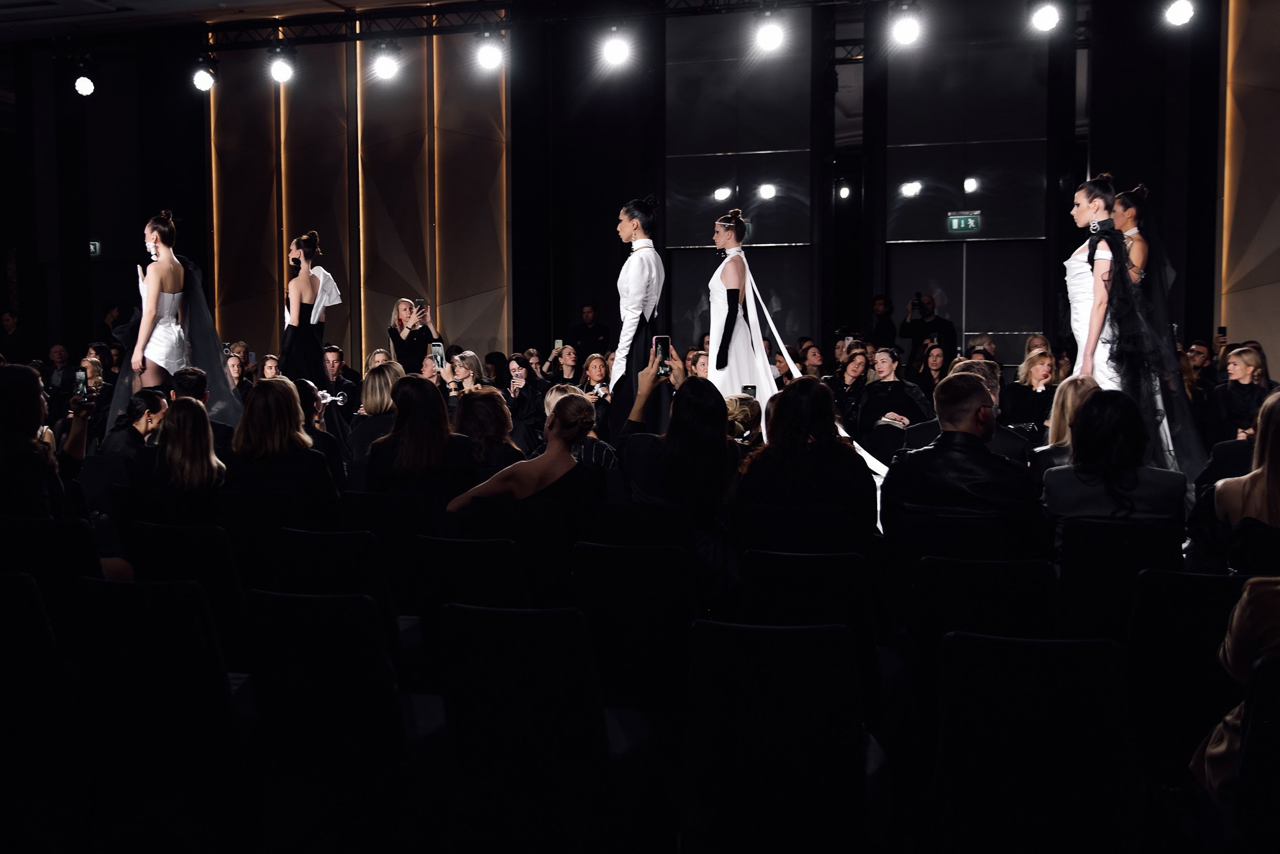 VISION. Любовь Чуляева — свадебный фотограф в Москве и Европе