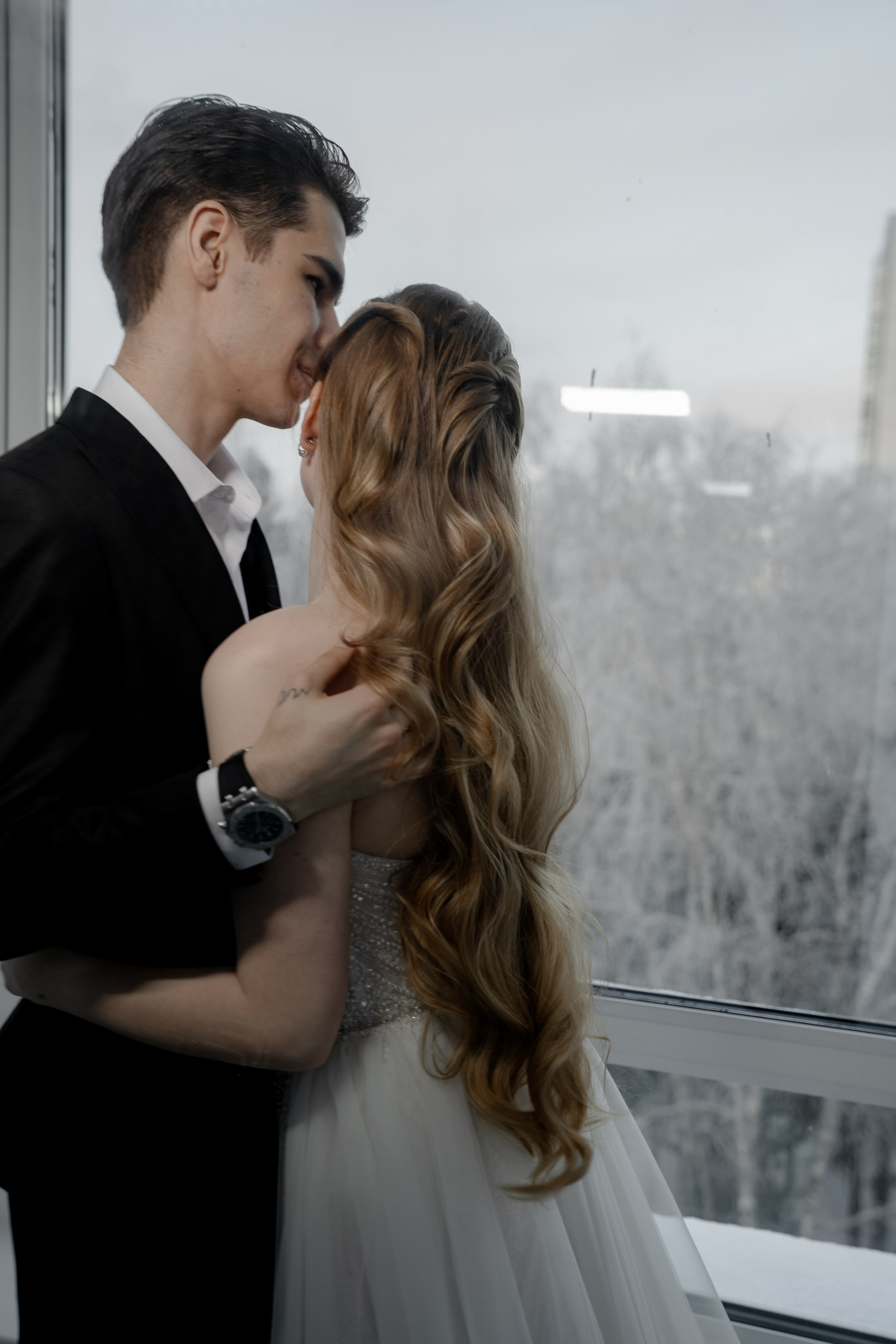 СВАДЕБНАЯ СЬЕМКА СБОРОВ В ОТЕЛЕ И ВЫЕЗД НА ЦЕРЕМОНИЮ (СНЯТО В СИБИРЕ В НИЖНЕВАРТОВСКЕ)М. Профессиональный фотограф, Санкт-Петербург — Виктория Богомолова