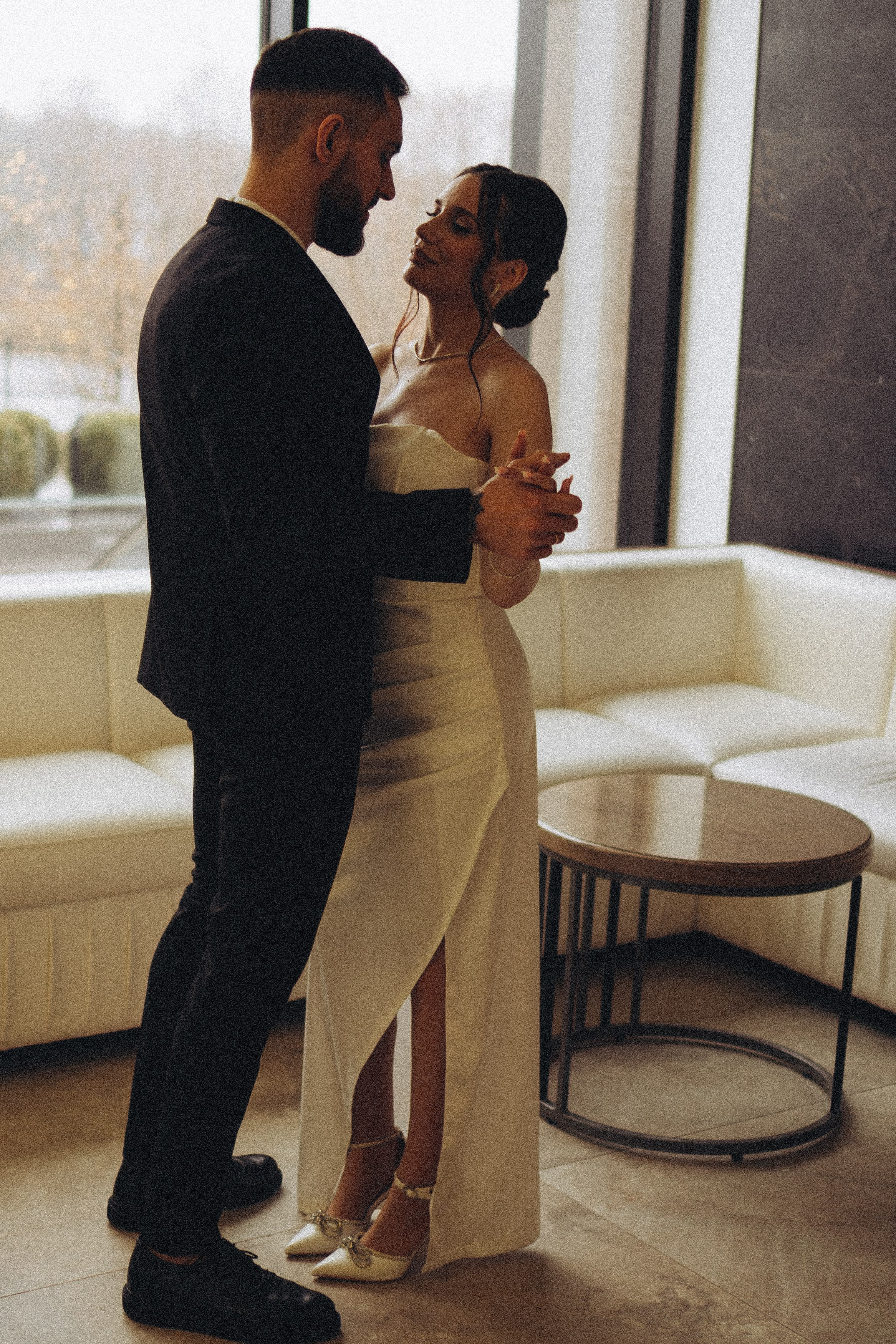 СВАДЕБНАЯ СЬЕМКА СБОРОВ ЖЕНИХА И НЕВЕСТЫ В ОТЕЛЕ И ТАКЖЕ ФОТОСЕССИИЯ В ОТЕЛЕЕ МЕГАПОЛИС БРЯНСК. Профессиональный фотограф, Санкт-Петербург — Виктория Богомолова