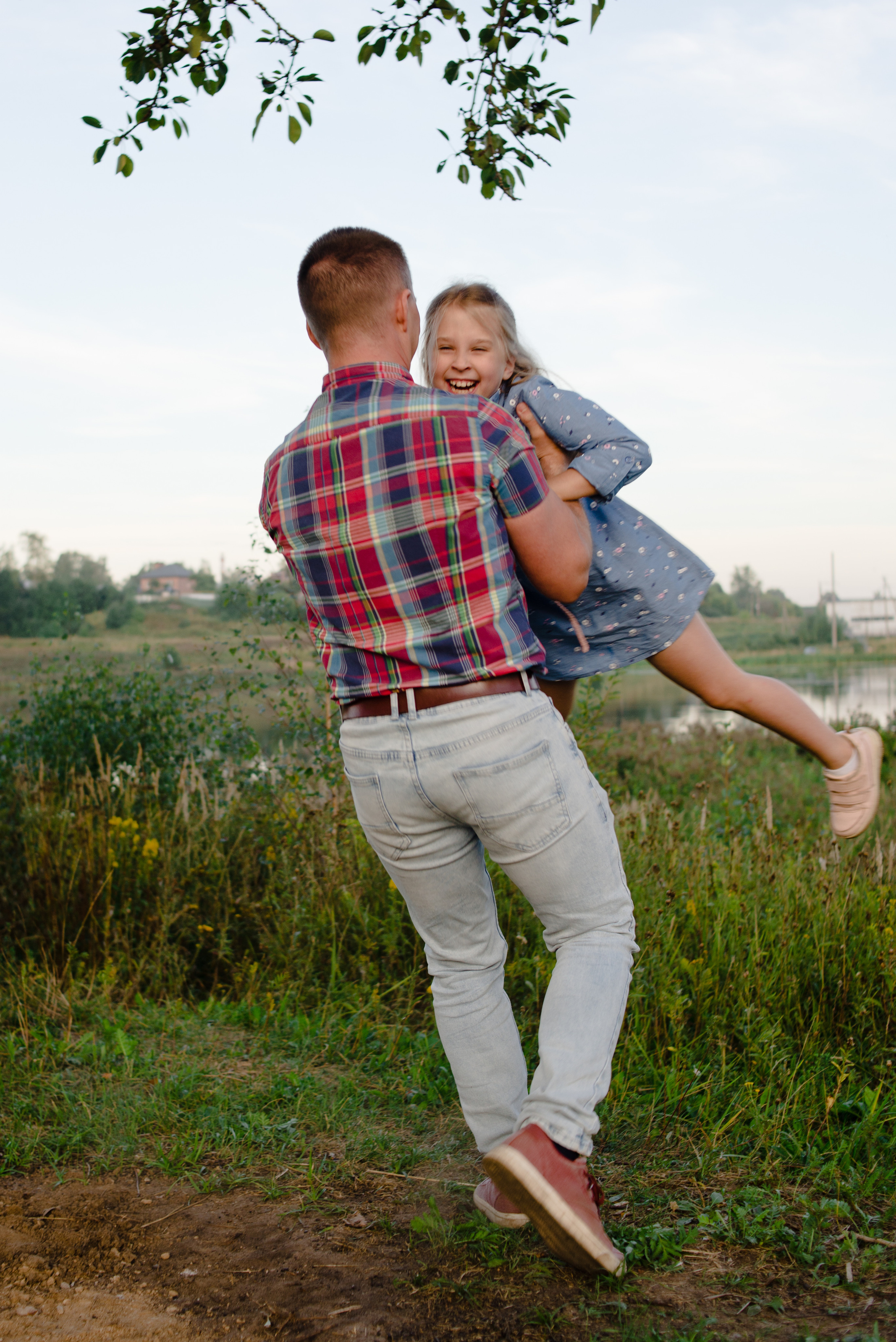 На берегу реки. Семейный и детский фотограф Иваново Ксения Азаренкова