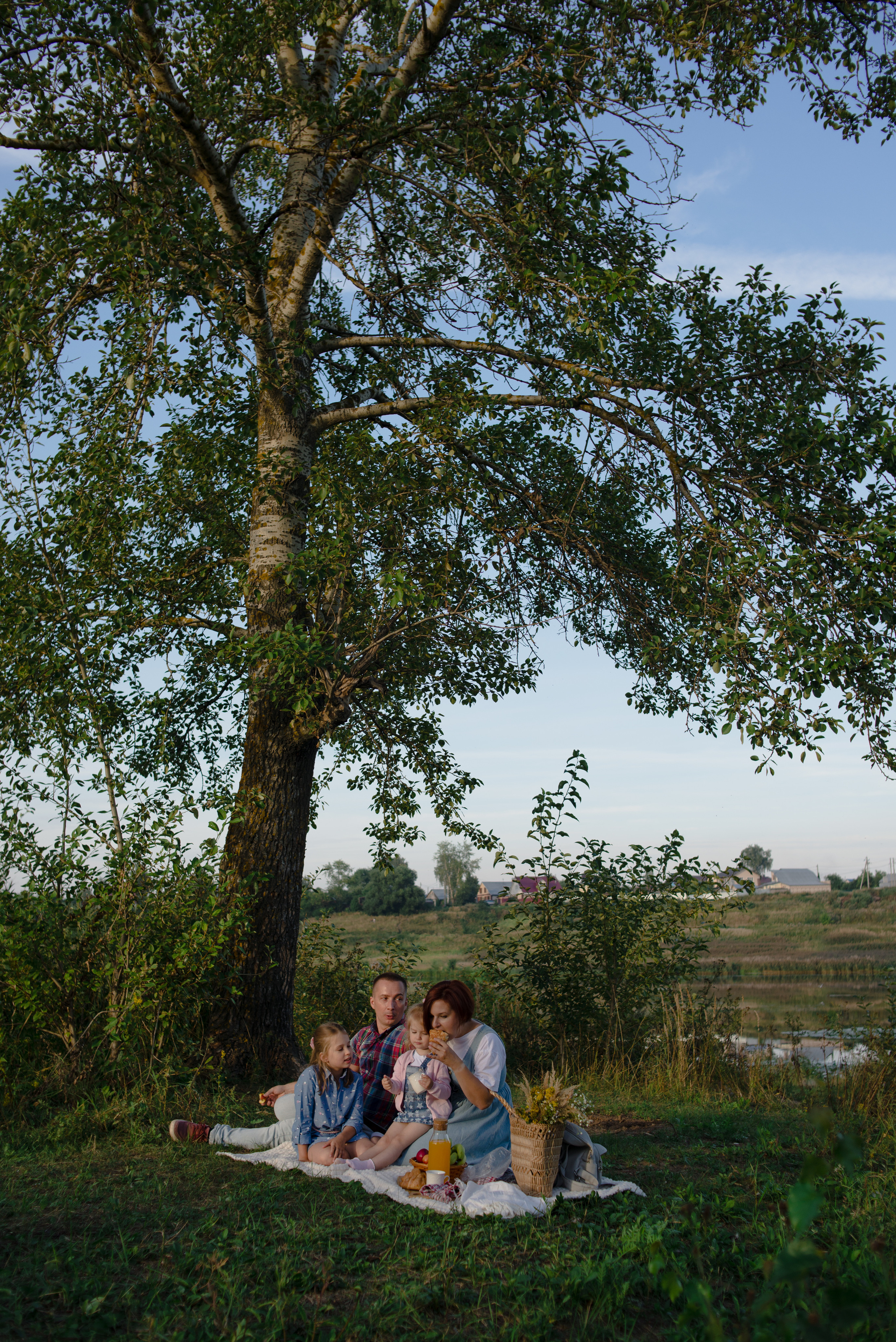 На берегу реки. Семейный и детский фотограф Иваново Ксения Азаренкова
