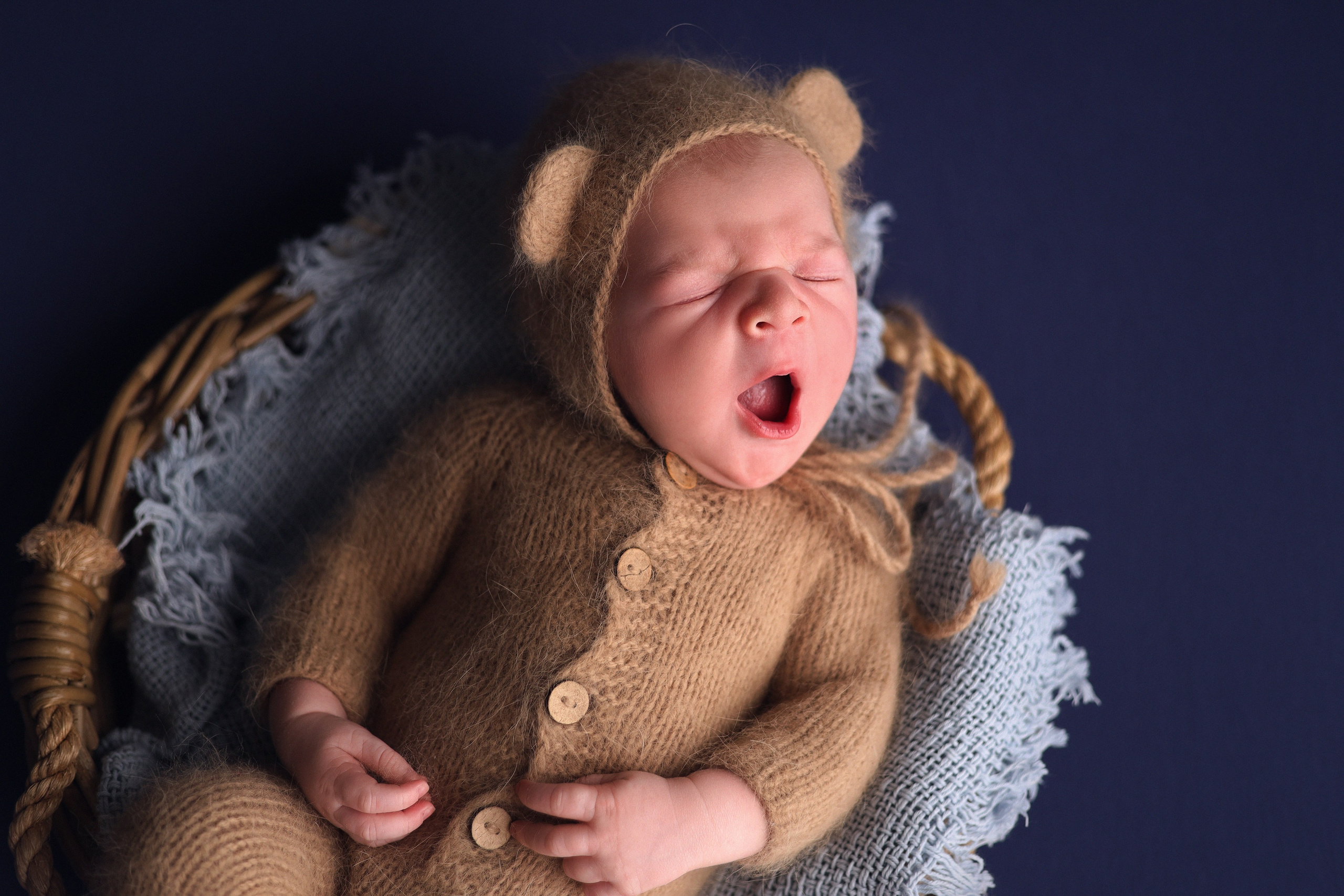 Новорожденные. Семейный фотограф и фотограф новорожденных в Санкт-Петербурге Алевтина