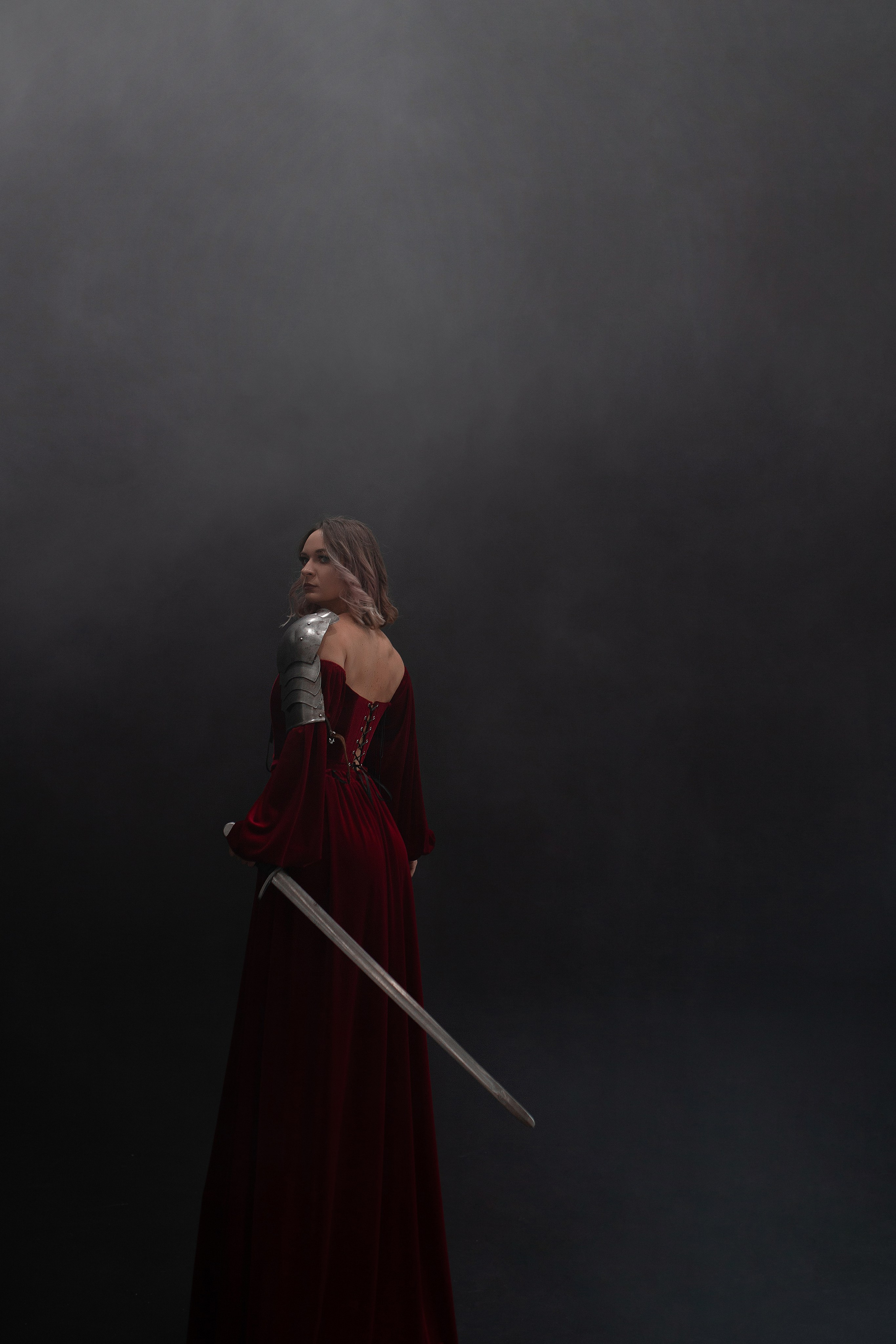 Латный доспех на плечо. Лиза Бродская — фотограф в Москве