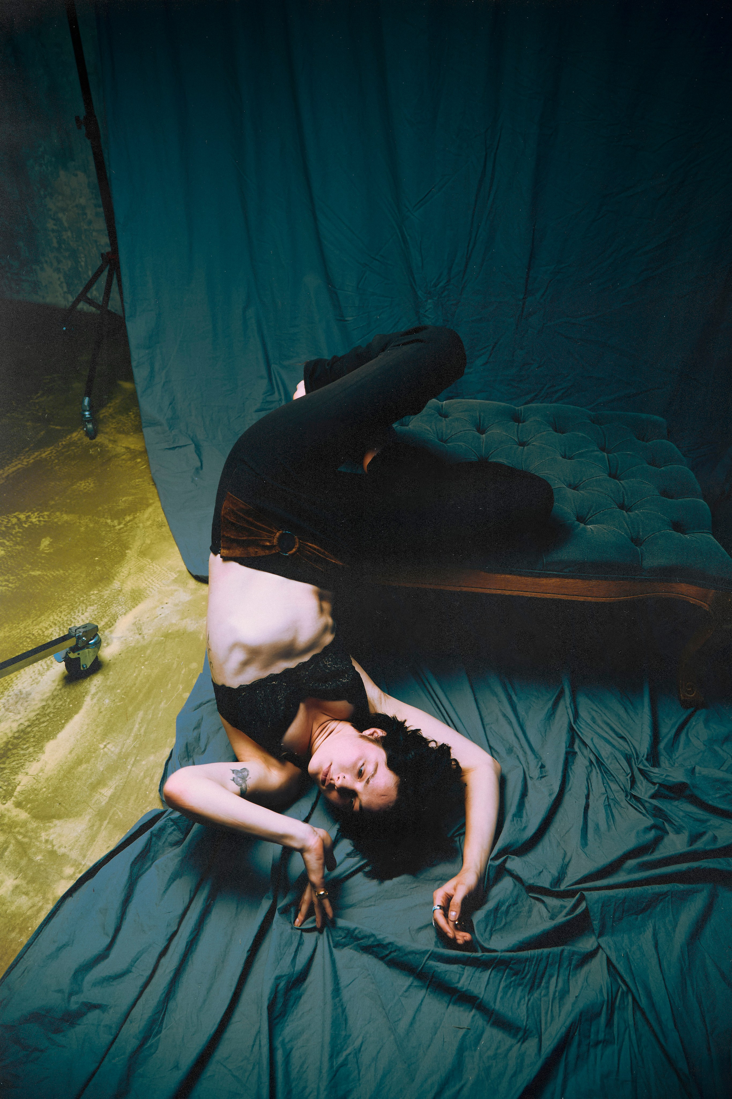 Alan (lumpenmen). Arina Kharakhashian