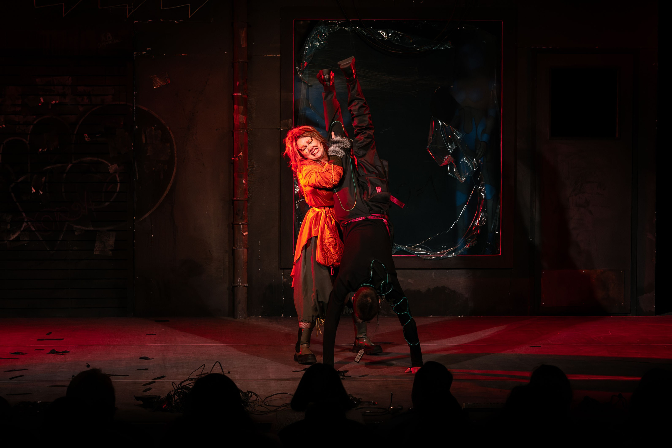 Театр Юного Зрителя «Буратино 2087». Кадр Плюс — Фотография с характером «Визуальный продюсер и фотограф Марк Файзулин»