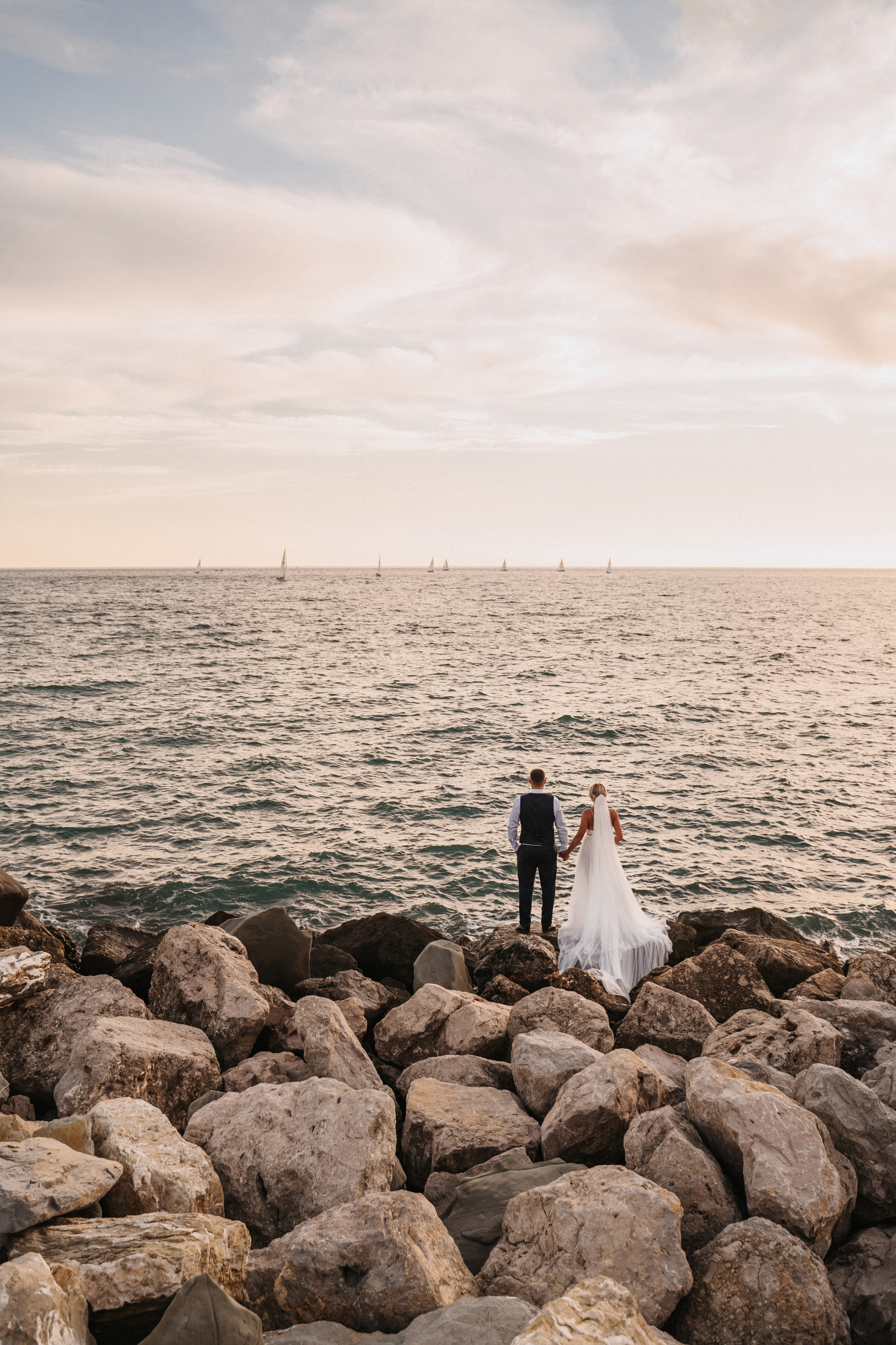 Свадебная фотосессия на море и в горах в Сочи. Алина Бернд — свадебный и индивидуальный фотограф в Сочи и Адлере