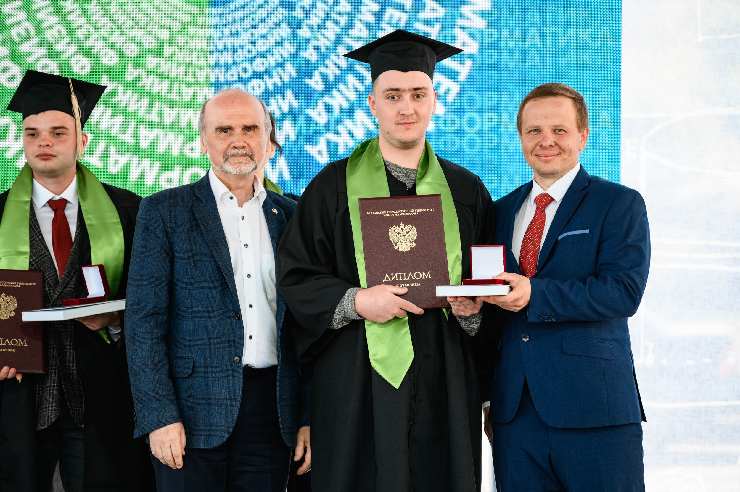 Выпускной МГУ. Фотограф Захваткин Роман