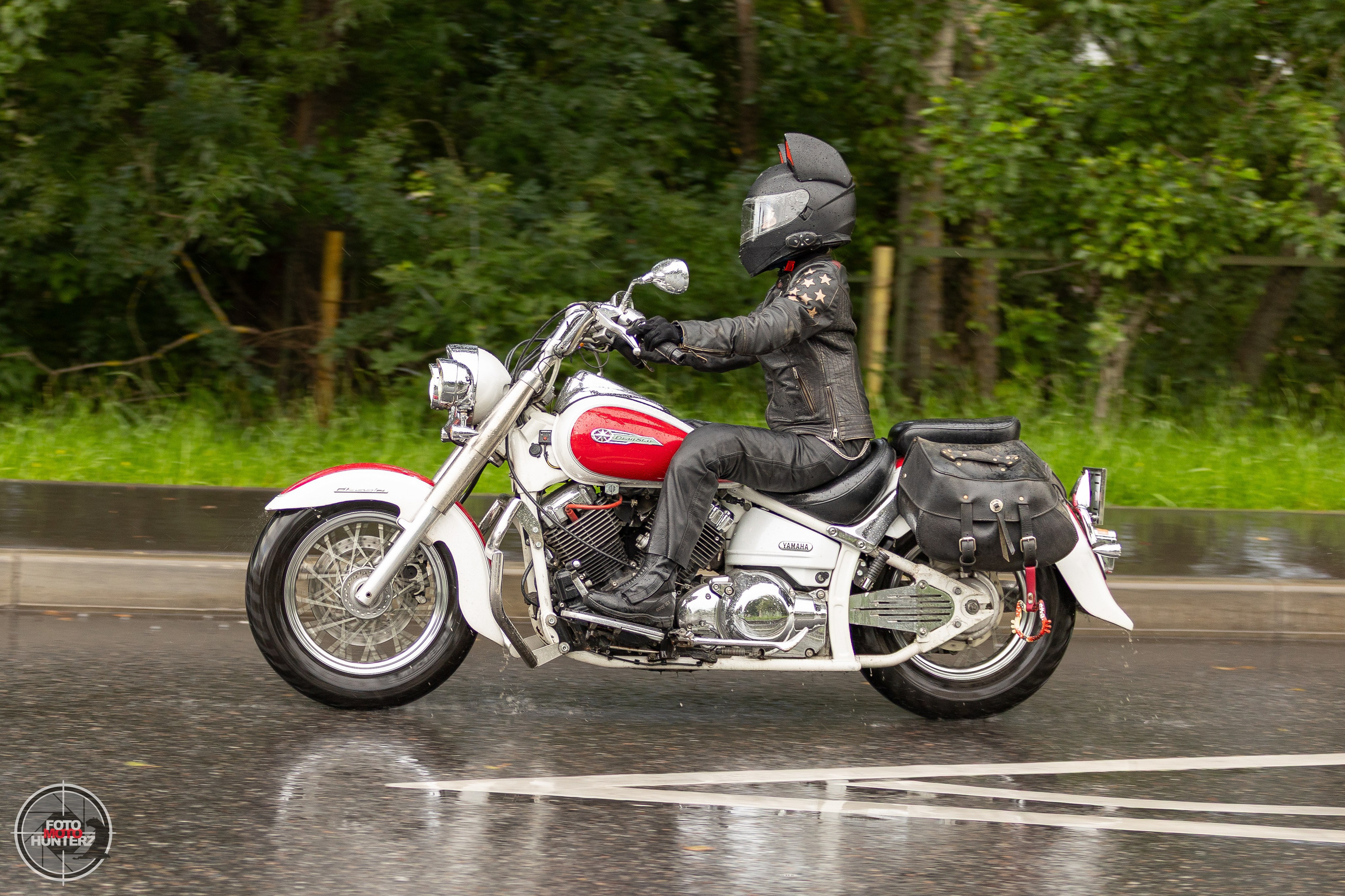 Мотоциклы на улицах города. Фотограф Ольга Гирусова «Пантерочка» Москва