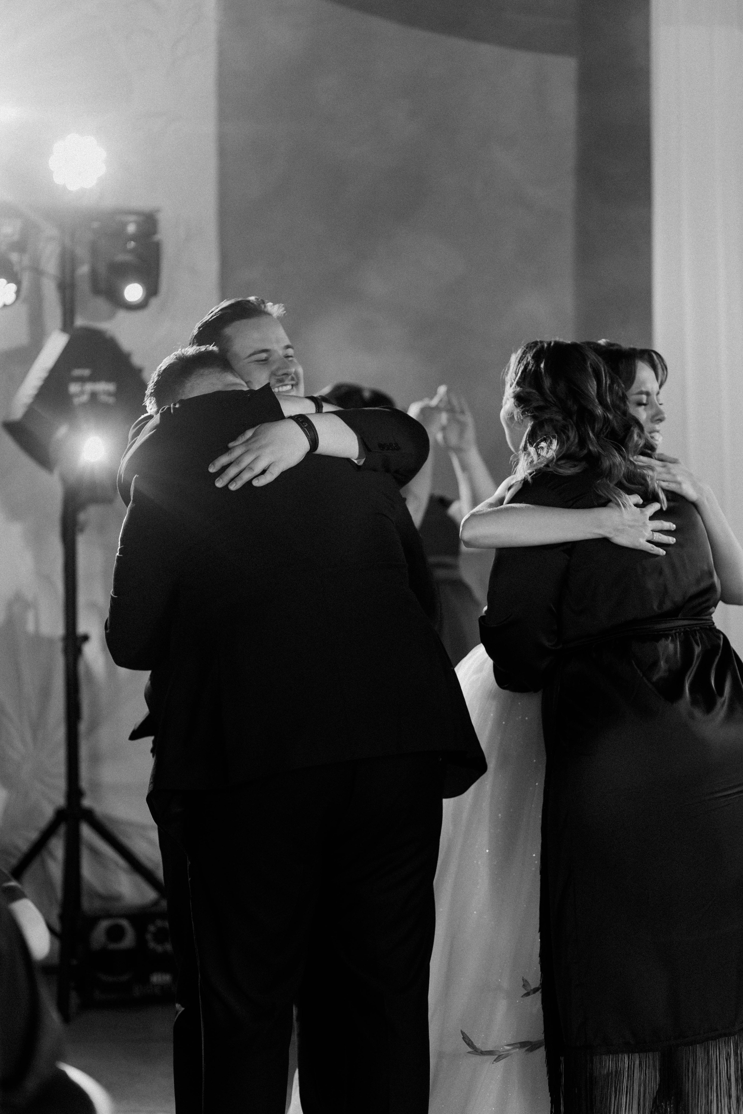 Свадебная история. Лесной Виладж. Свадебный и семейный фотограф Рассказова Виктория