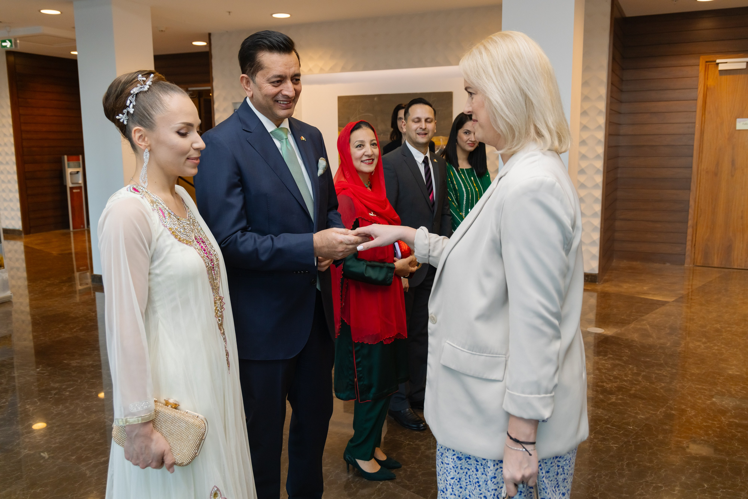 Фотосъемка делегации Пакистана в Беларуси в отеле Марриотт. Свадебный фотограф в Минске/Беларуси Сергей Спиридонов