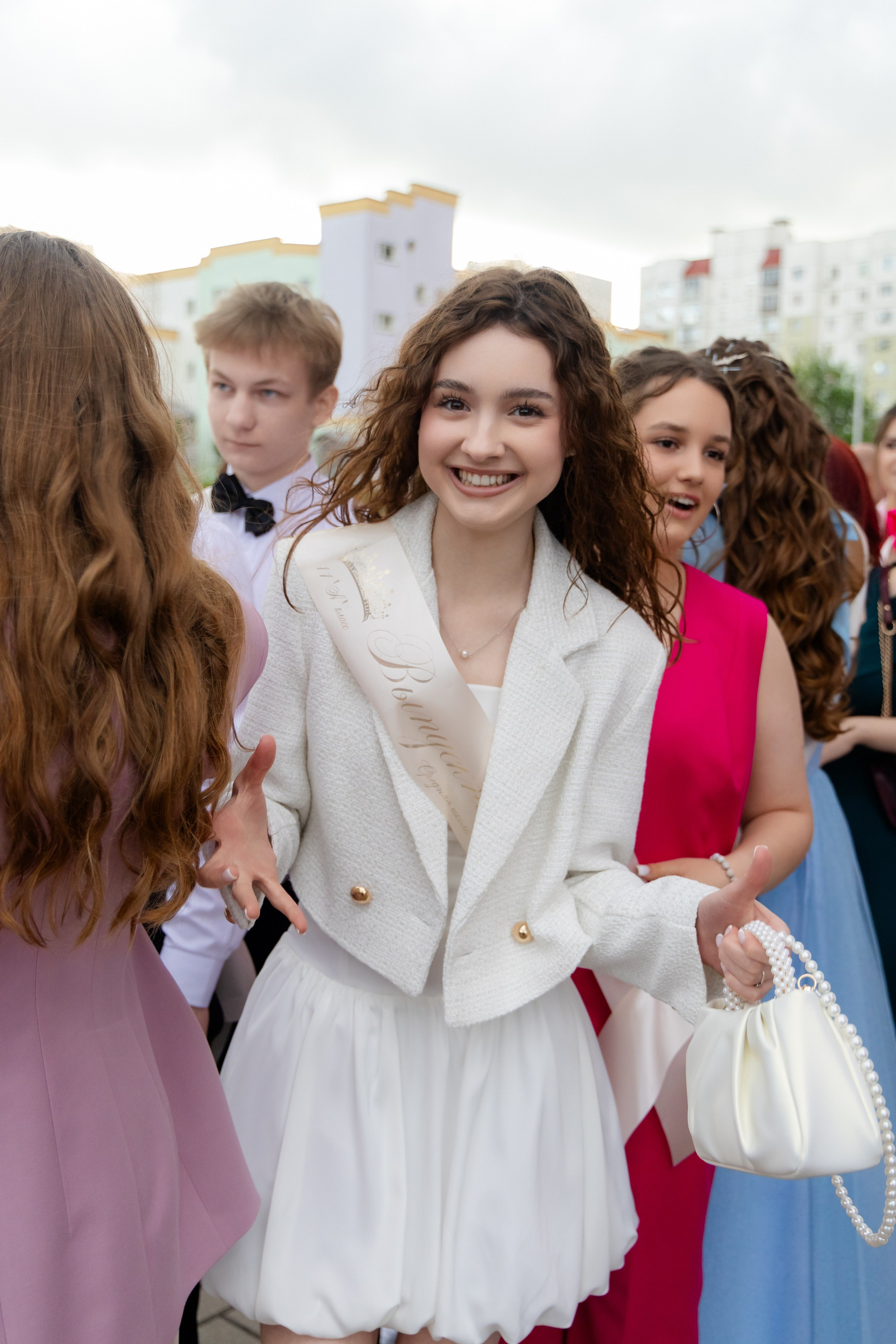 Школьный выпускной 2025 год в Минске, Беларуси. Свадебный фотограф в Минске/Беларуси Сергей Спиридонов
