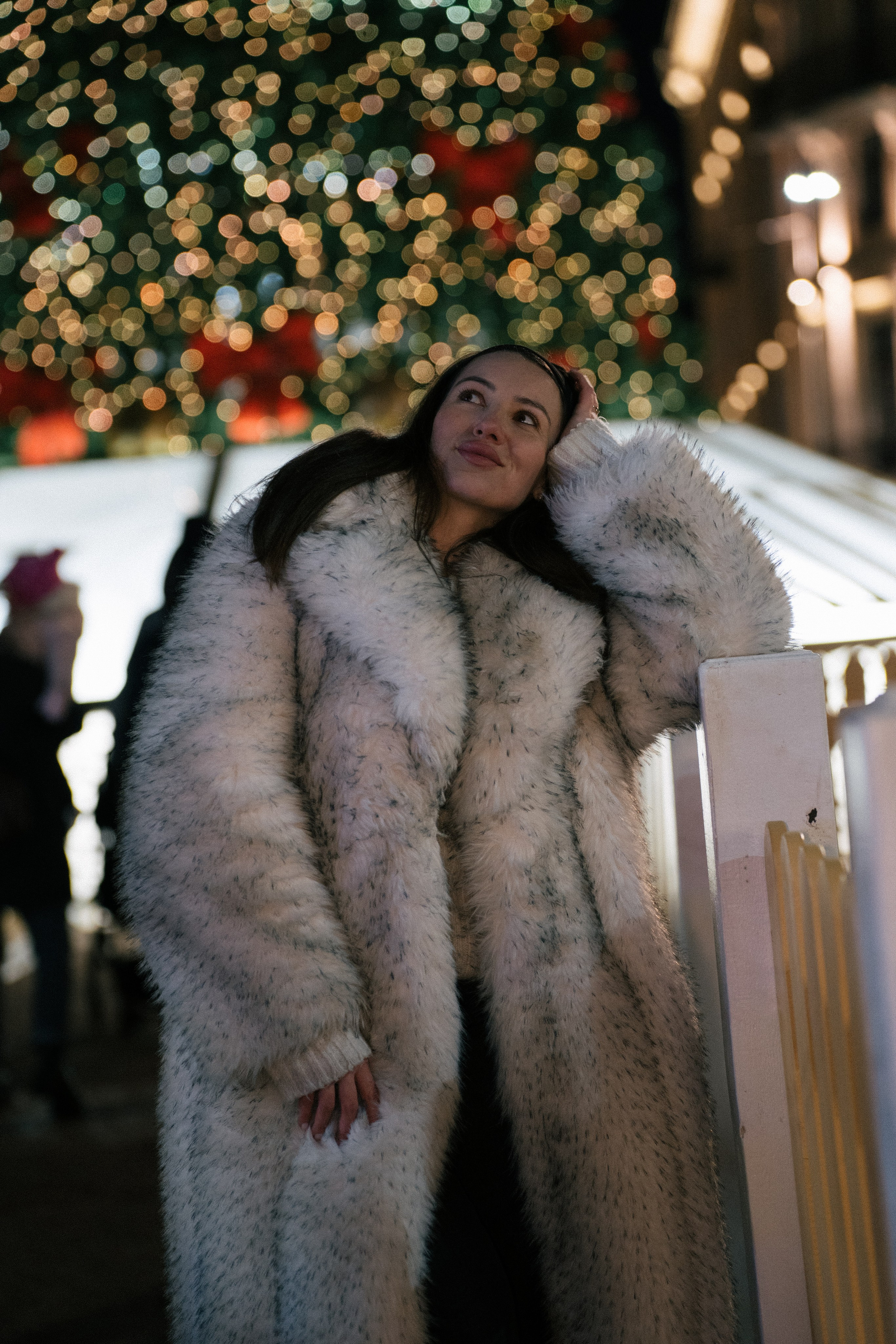 ПРОГУЛКА НА МАНЕЖНОЙ ПЛОЩАДИ ДЛЯ ДЕВУШКИ ПЕРЕД НОВЫМ ГОДОМ (НОВОГОДНЯЯ ФОТОСЕССИИЯ НА МАНЕЖНОЙ ПЛОЩАДИ). Профессиональный фотограф, Санкт-Петербург — Виктория Богомолова