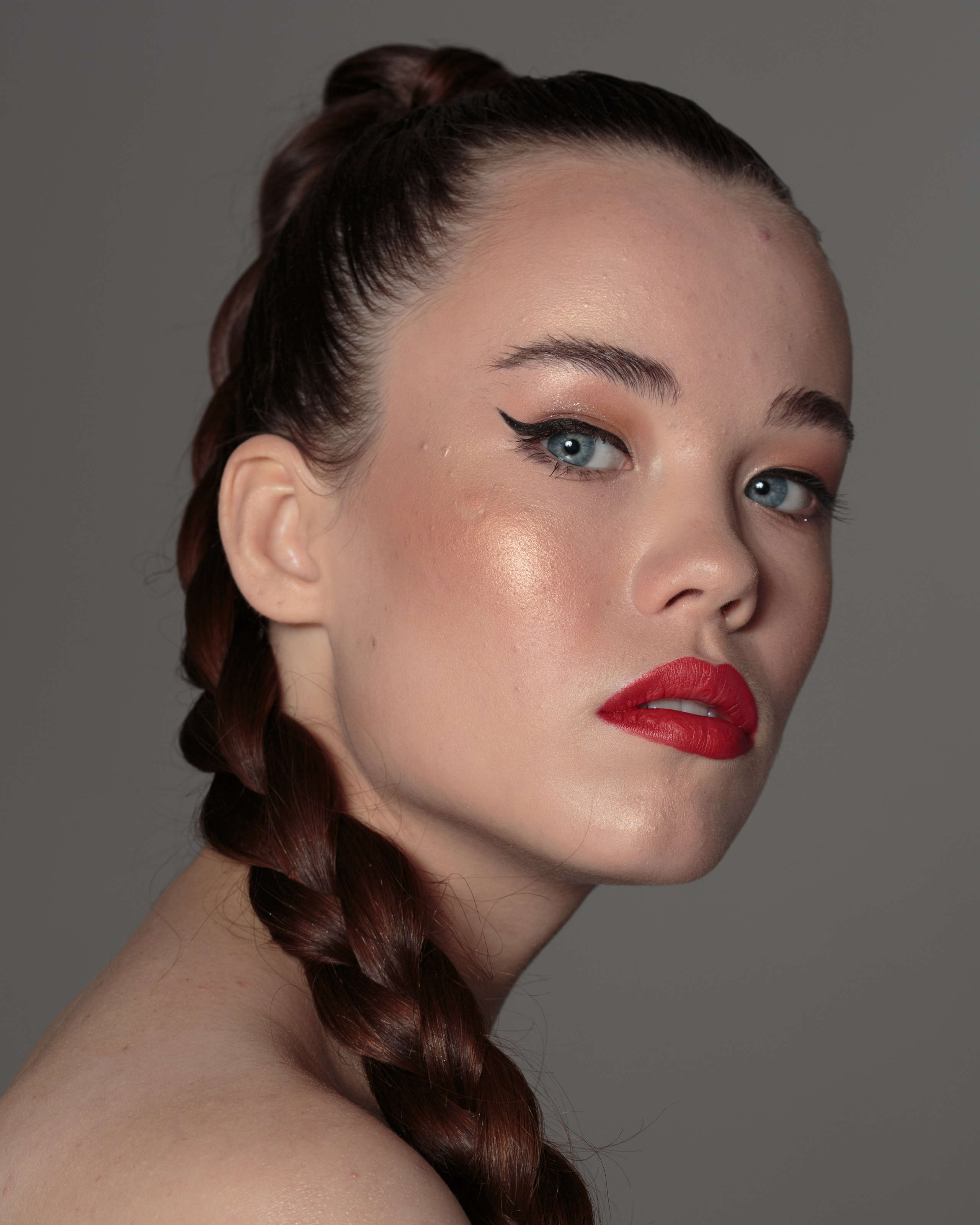 Retouching. Portrait photographer Toronto