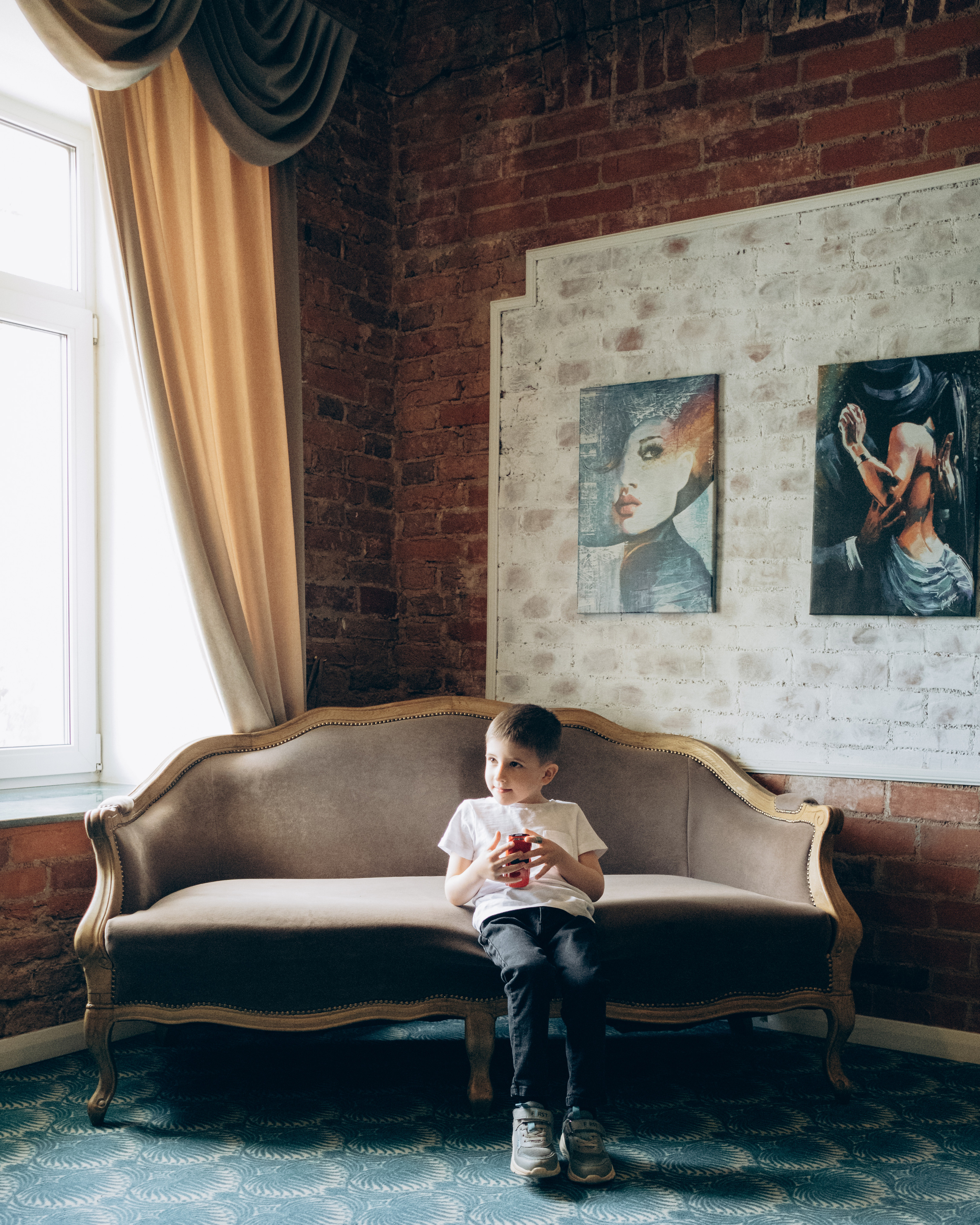 Art Deco Nevsky. Фотограф Андрей Шаталин