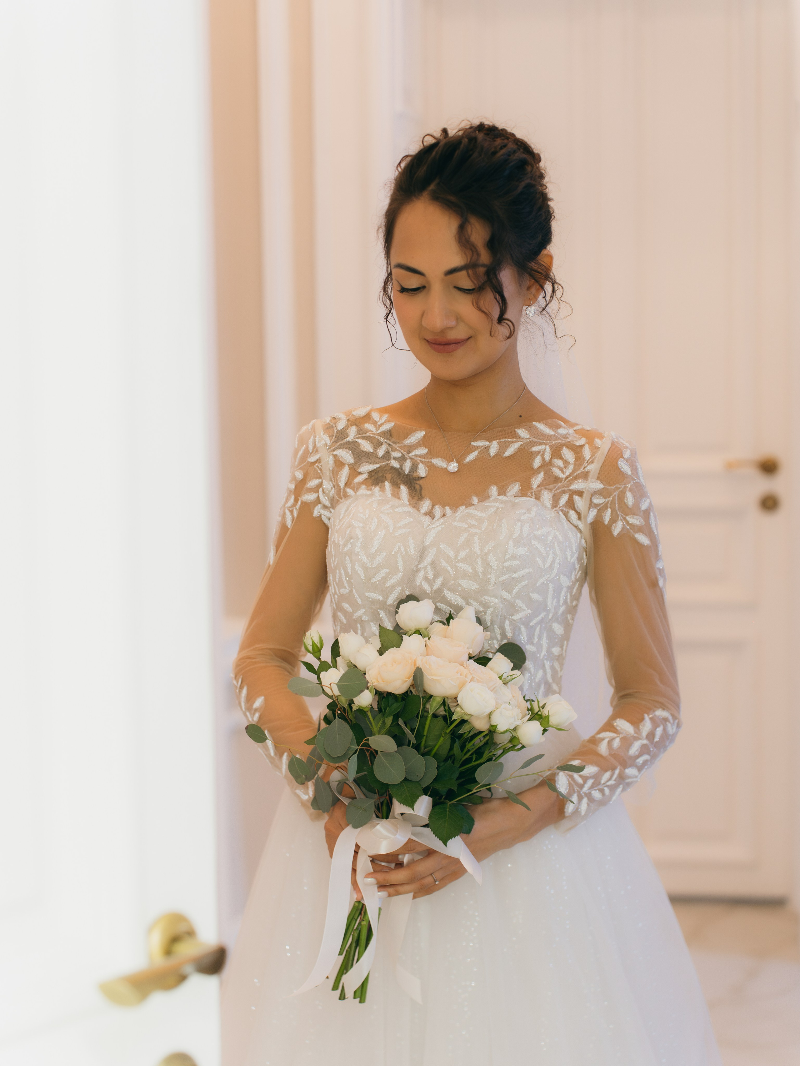 Свадебная фотосессия в загсе. Фотограф из Екатеринбурга Алена Мусалимова