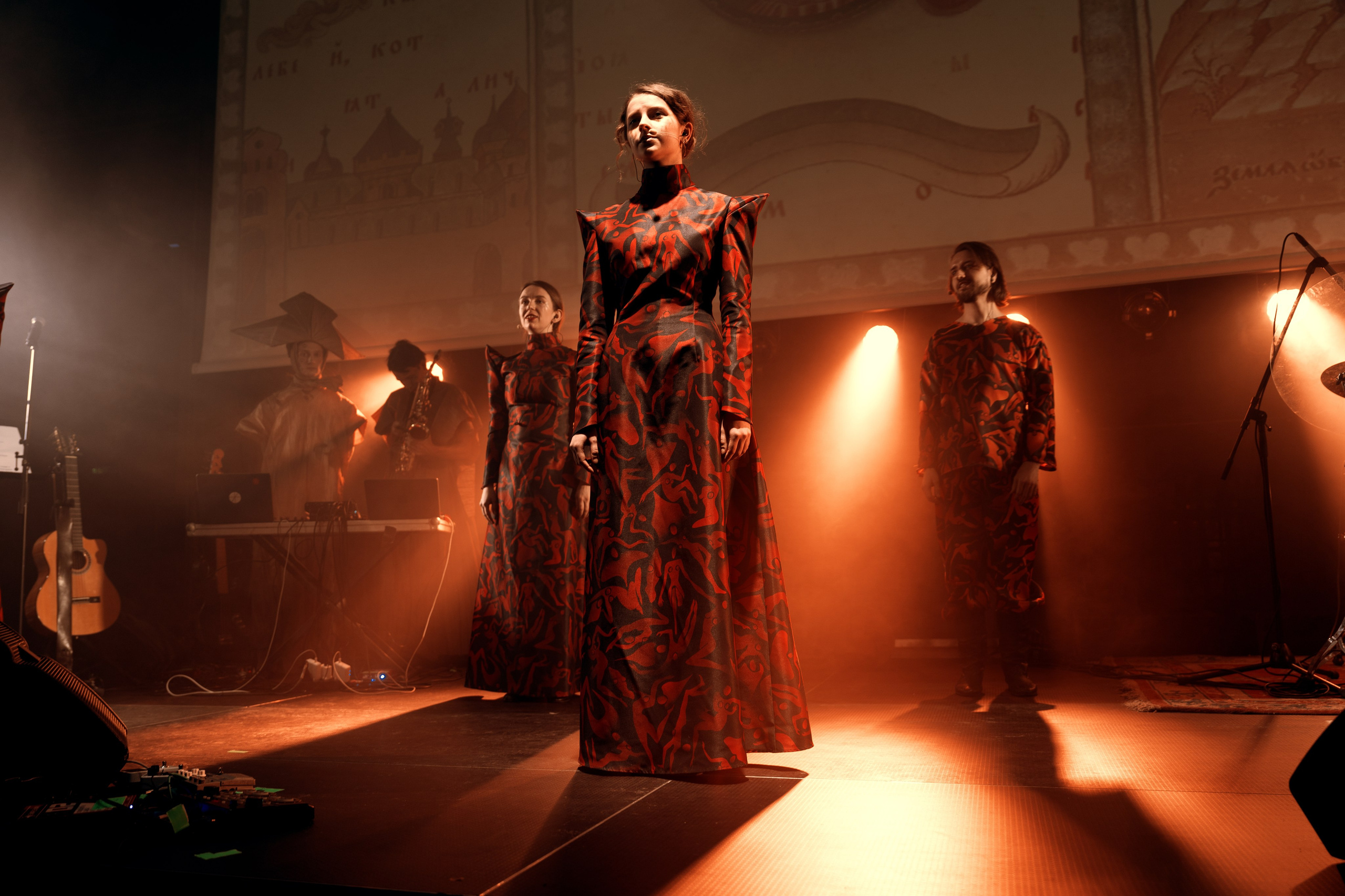 СЛОВО. Ансамбль «КОМОНЬ». @tomrus: Рустам Шагиморданов — фотограф