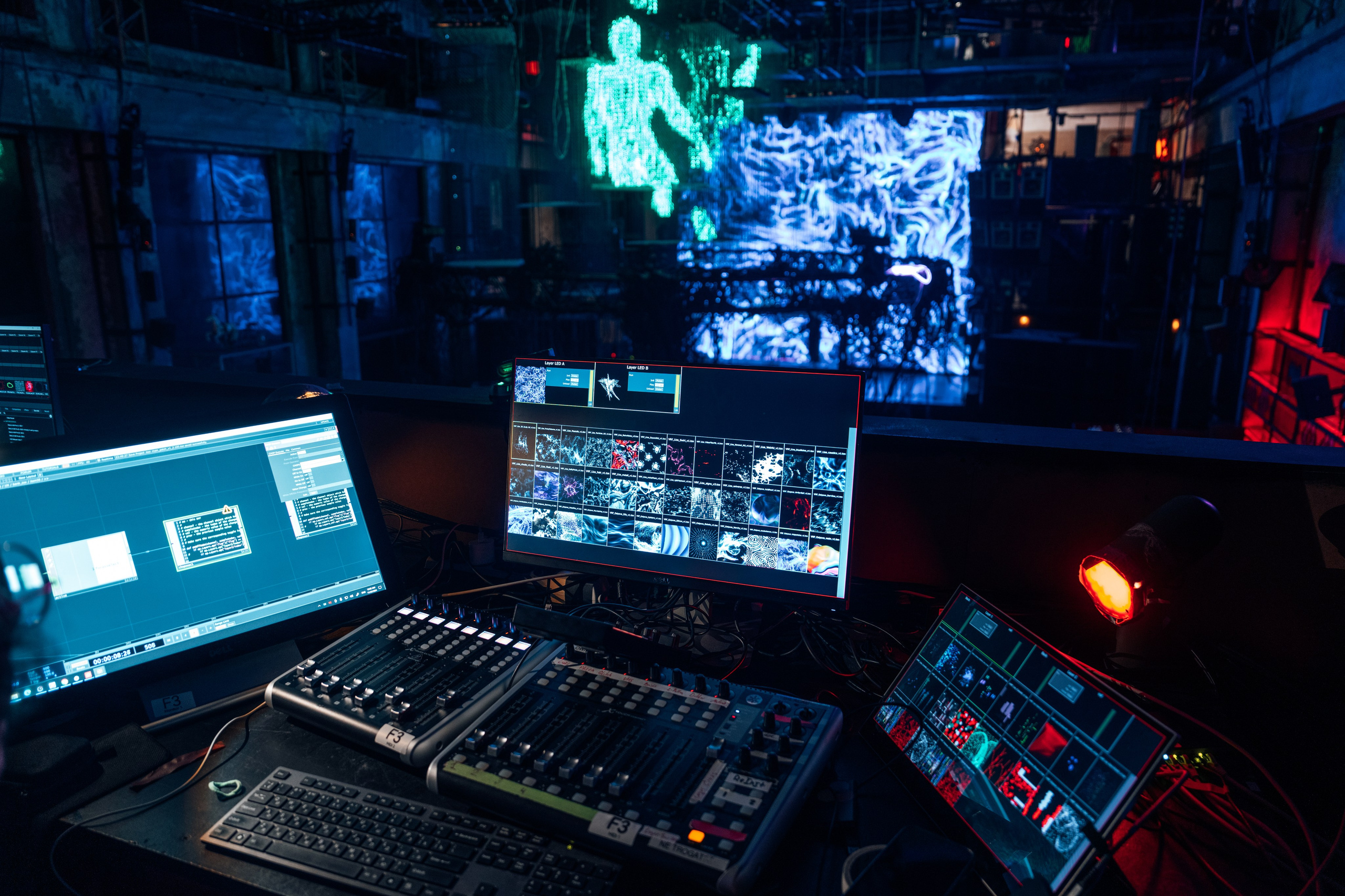 Ø Backstage, SILA SVETA. @tomrus: Рустам Шагиморданов — фотограф