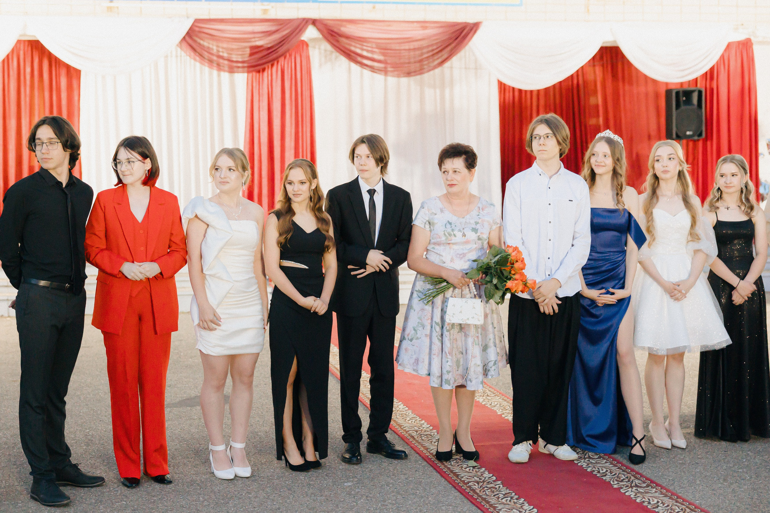 Вручение аттестатов. Свадебный фотограф Роман Еремеев