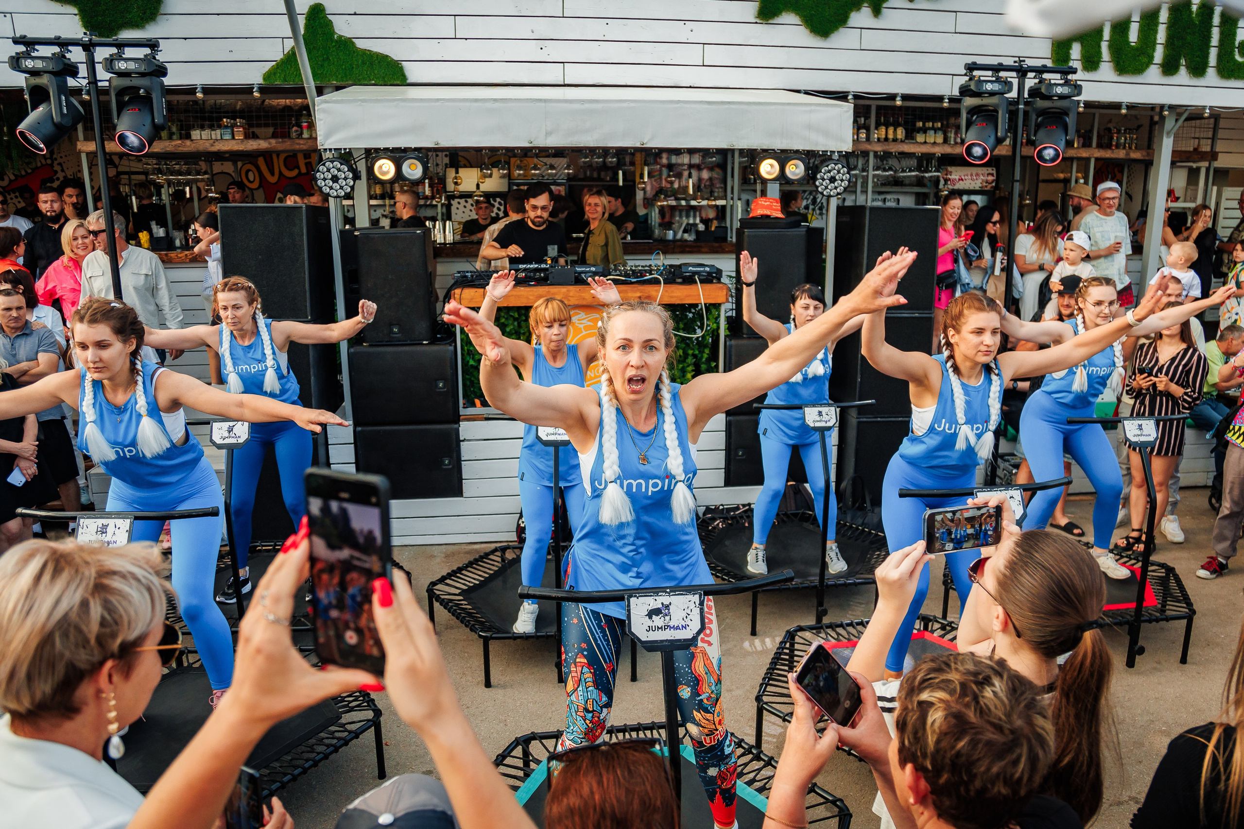 Открытие сезона в HUNGRY BIRD_Симеиз_Крым_14.06.2025. Аминов Руслан | Фотограф