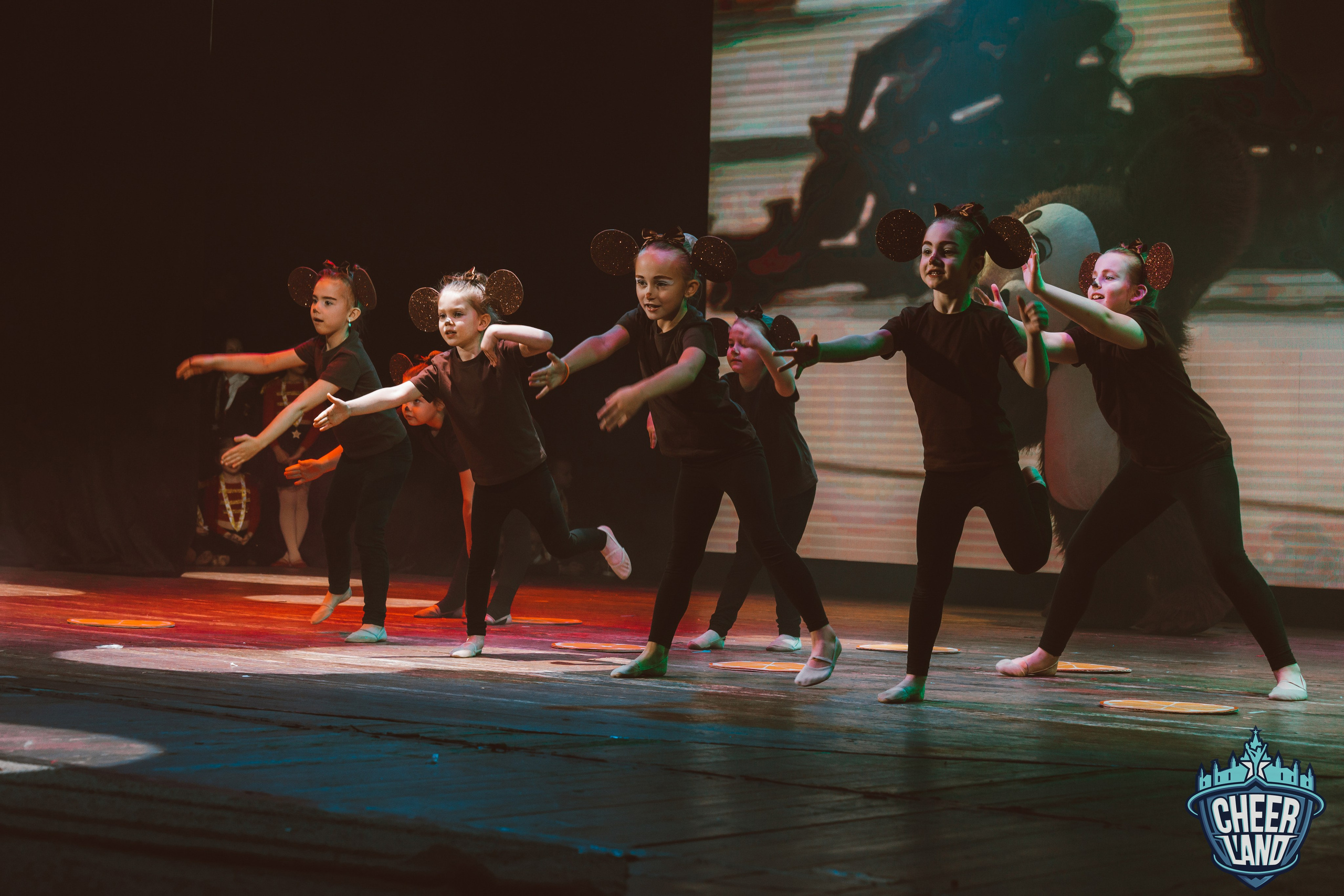 КОСМИЧЕСКОЕ НОВОГОДНЕЕ ПУТЕШЕСТВИЕ «CHEER LAND». Репортажный, семейный, свадебный, портретный фотограф