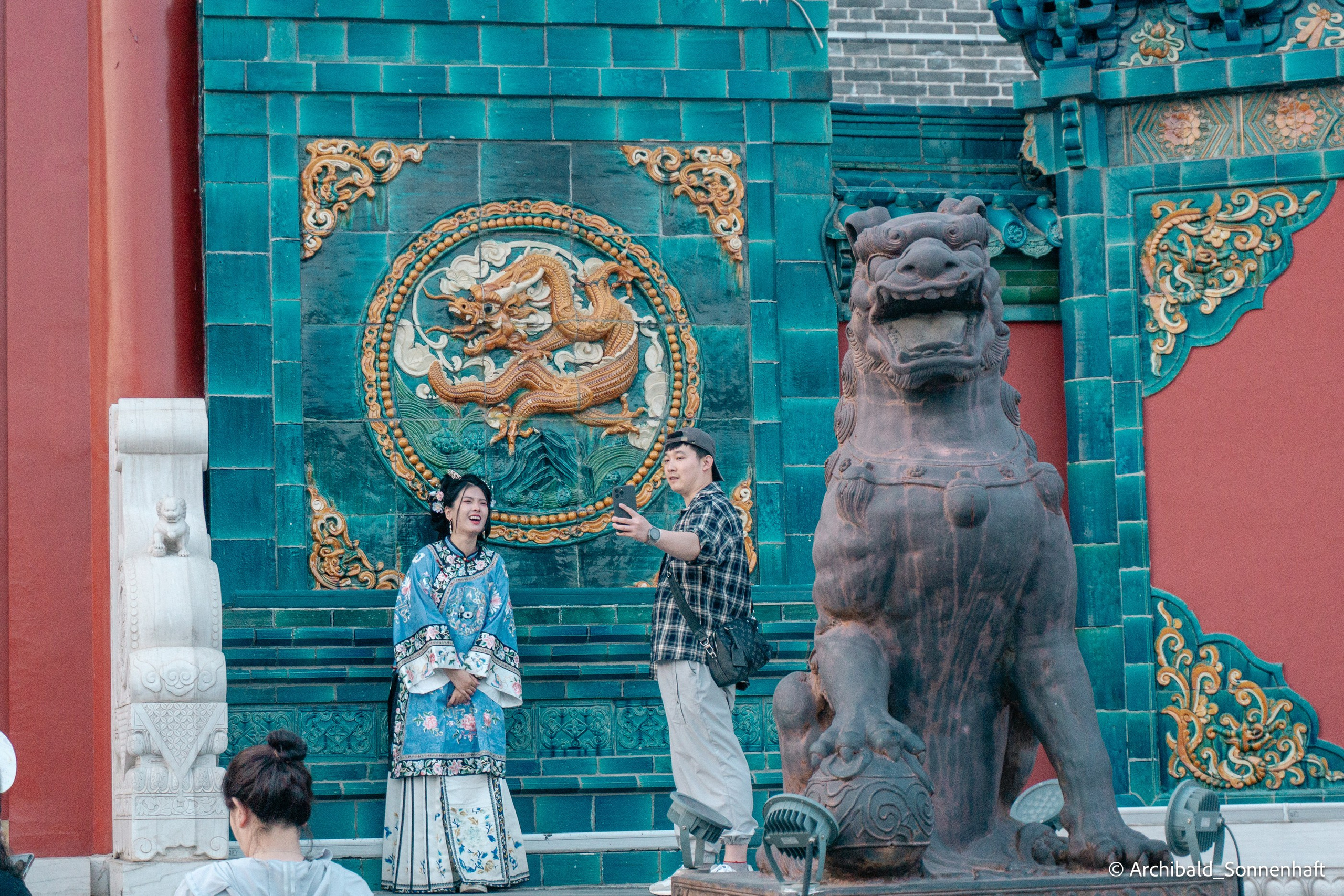 Datong. Photographer in Guangzhou, China. Archibald Sonnenhaft
