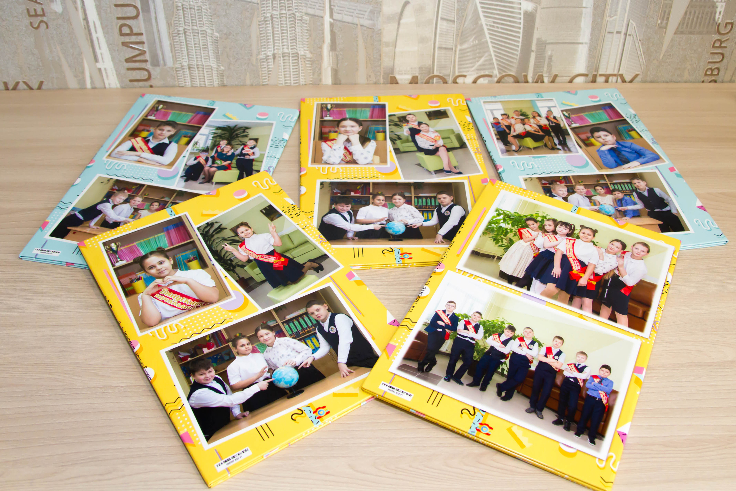 Выпускные альбомы начальная школа 4 класс. Выпускные альбомы на заказ Нягань (фотокнигиназаказнягань)
