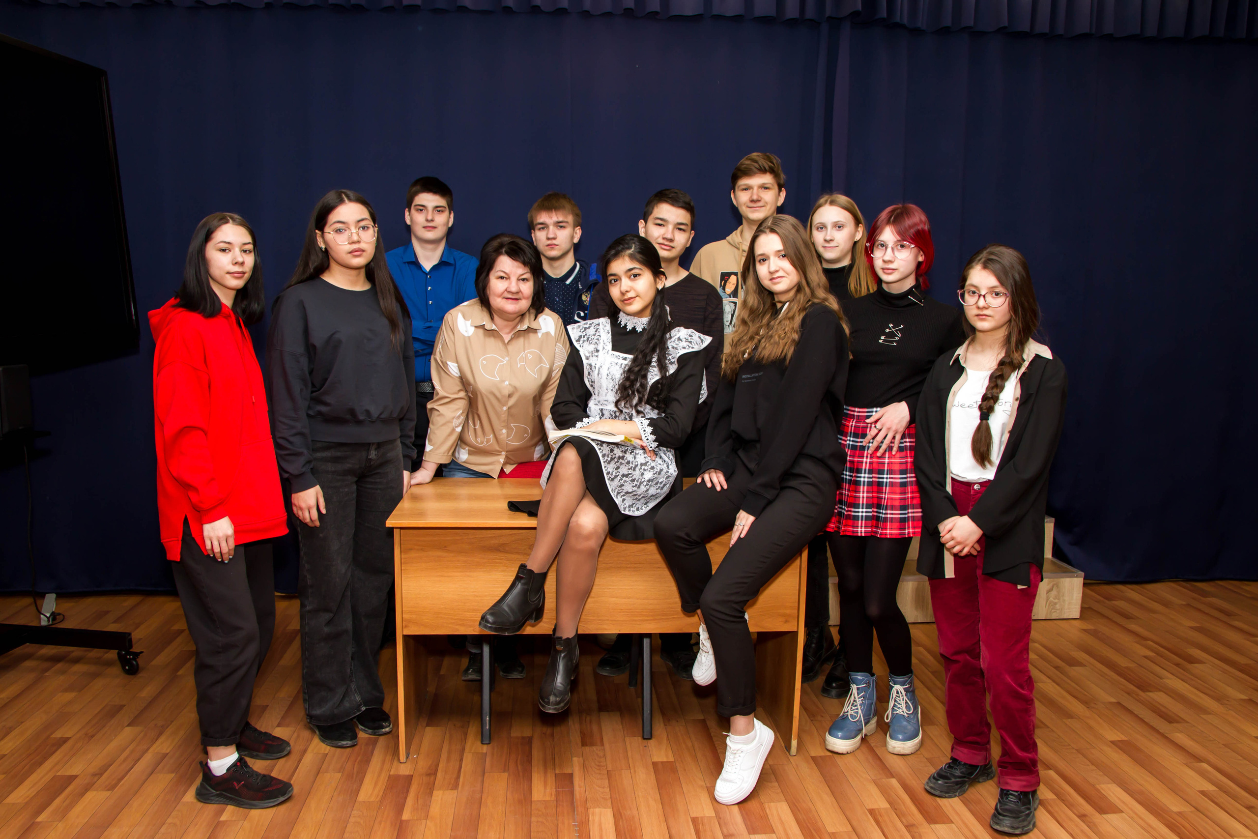 Пример фото в школе. Выпускные альбомы на заказ Нягань (фотокнигиназаказнягань)