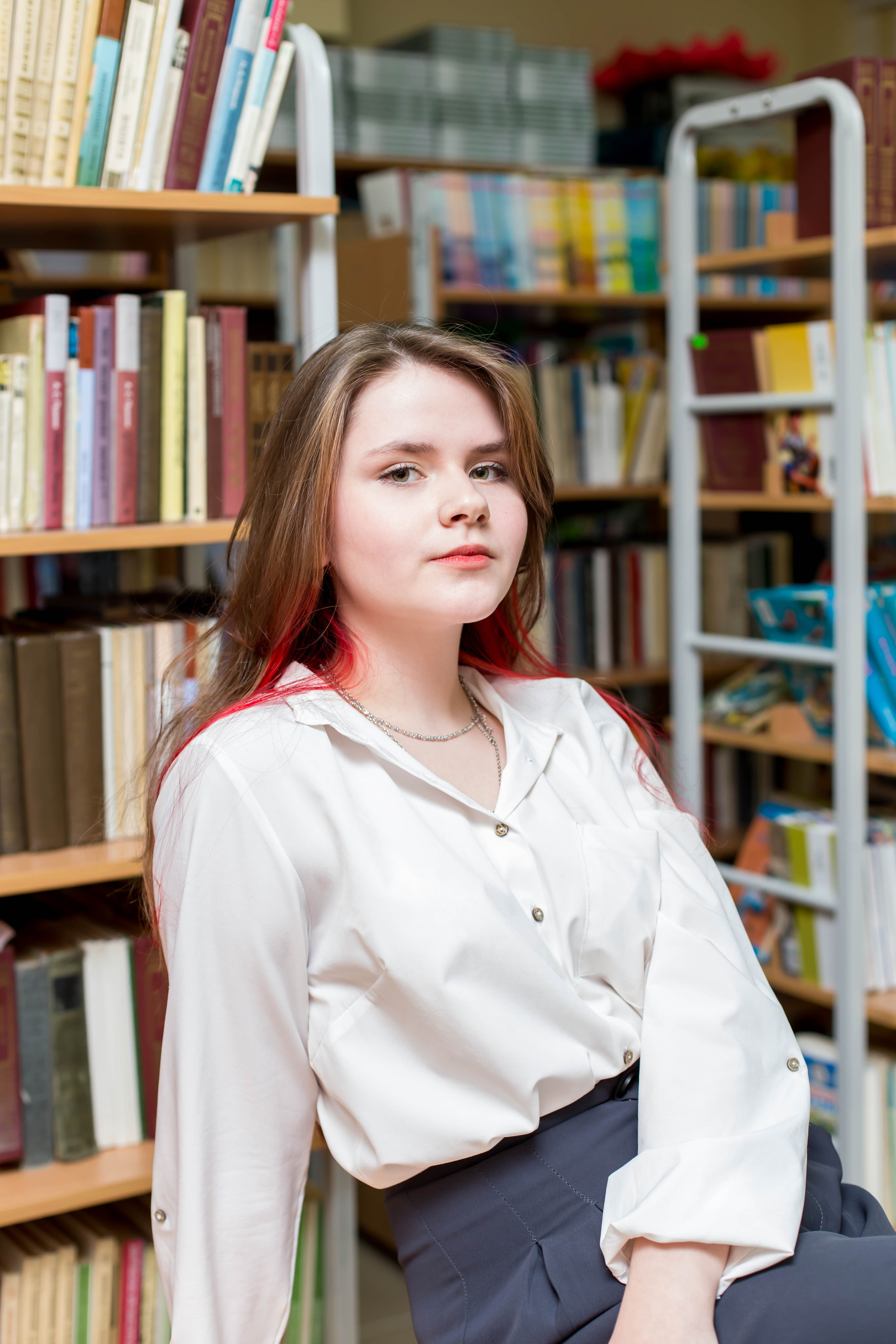 Пример фото в школе. Выпускные альбомы на заказ Нягань (фотокнигиназаказнягань)