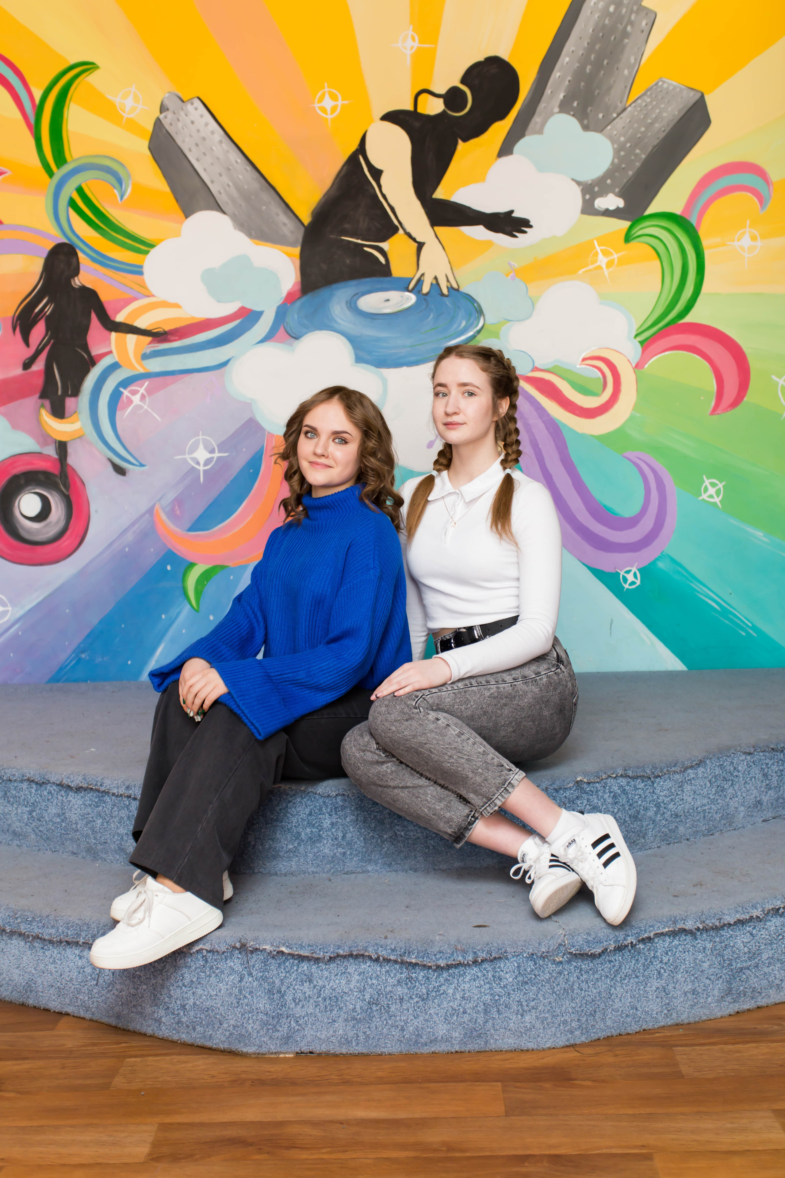 Пример фото в школе. Выпускные альбомы на заказ Нягань (фотокнигиназаказнягань)