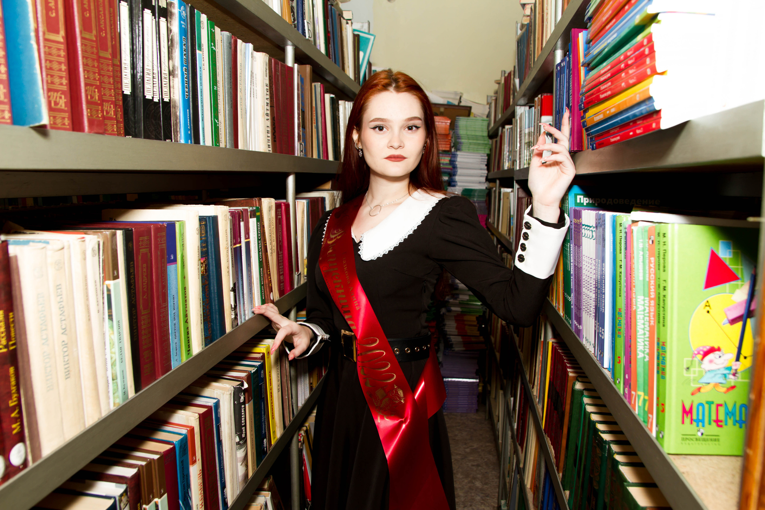 Пример фото в школе. Выпускные альбомы на заказ Нягань (фотокнигиназаказнягань)