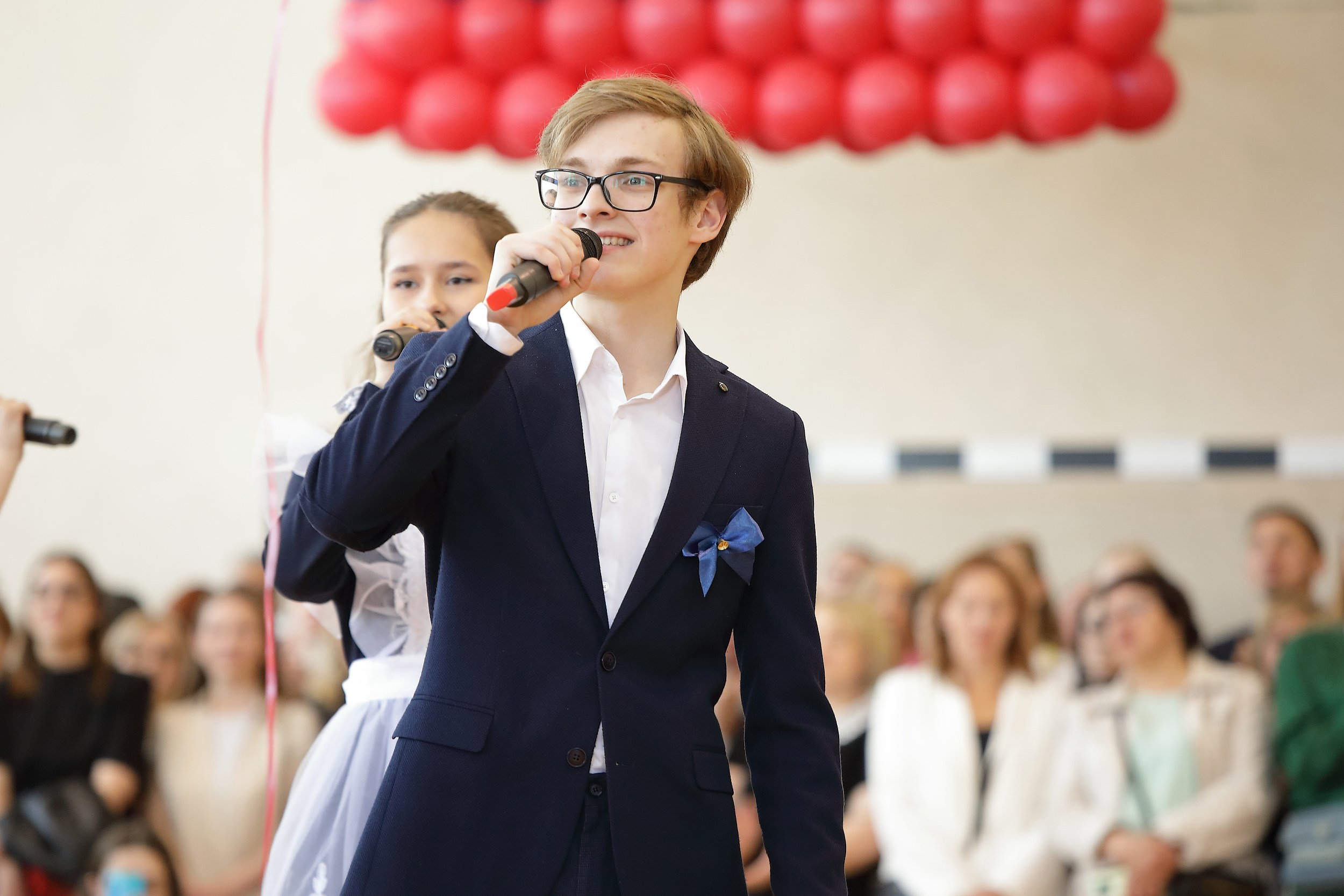 Последний звонок (линейка). Свадебный и семейный фотограф и видеограф в Екатеринбурге Полянские Тимур и Анастасия