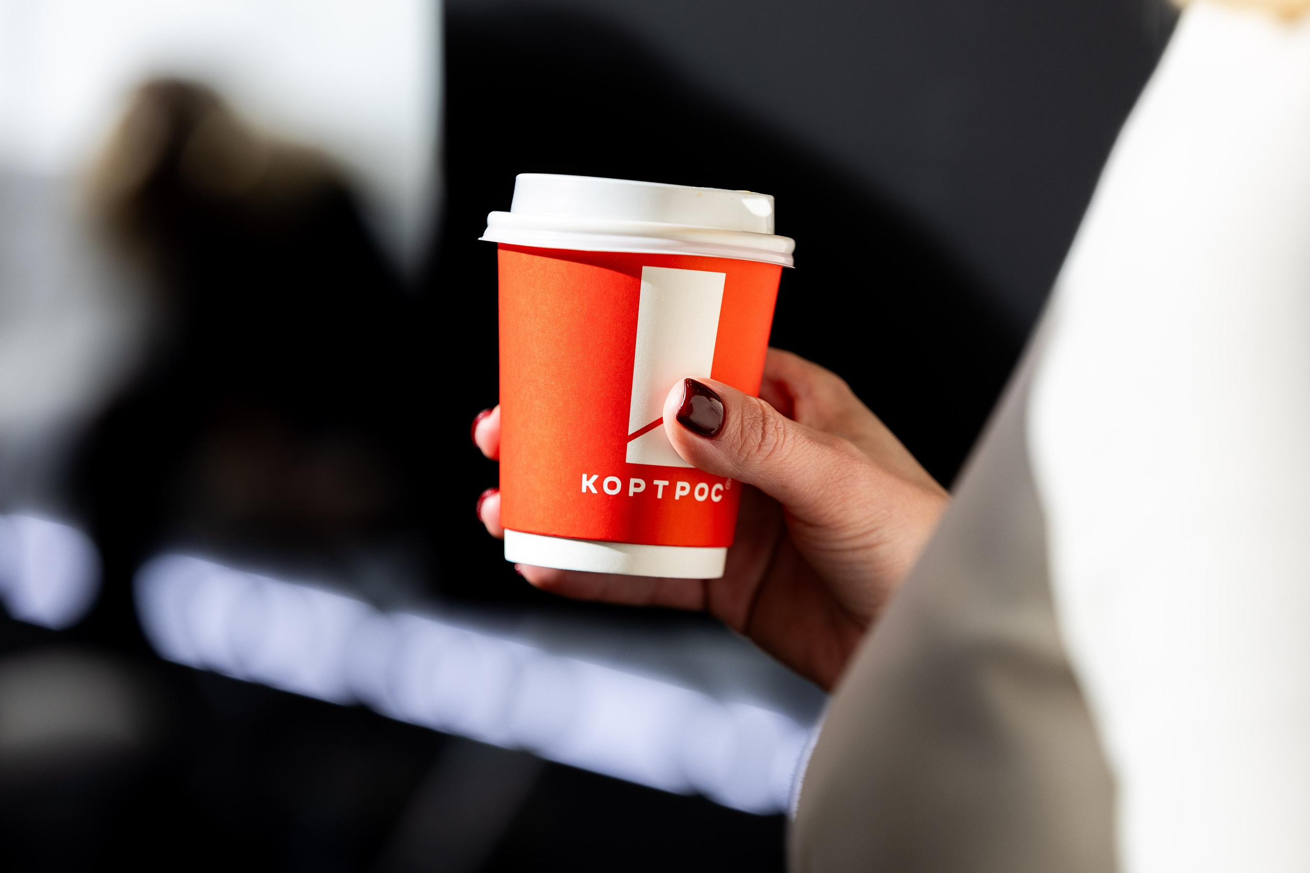 100+ (стенд «Кортрос»). Фотограф Родион Нарудинов