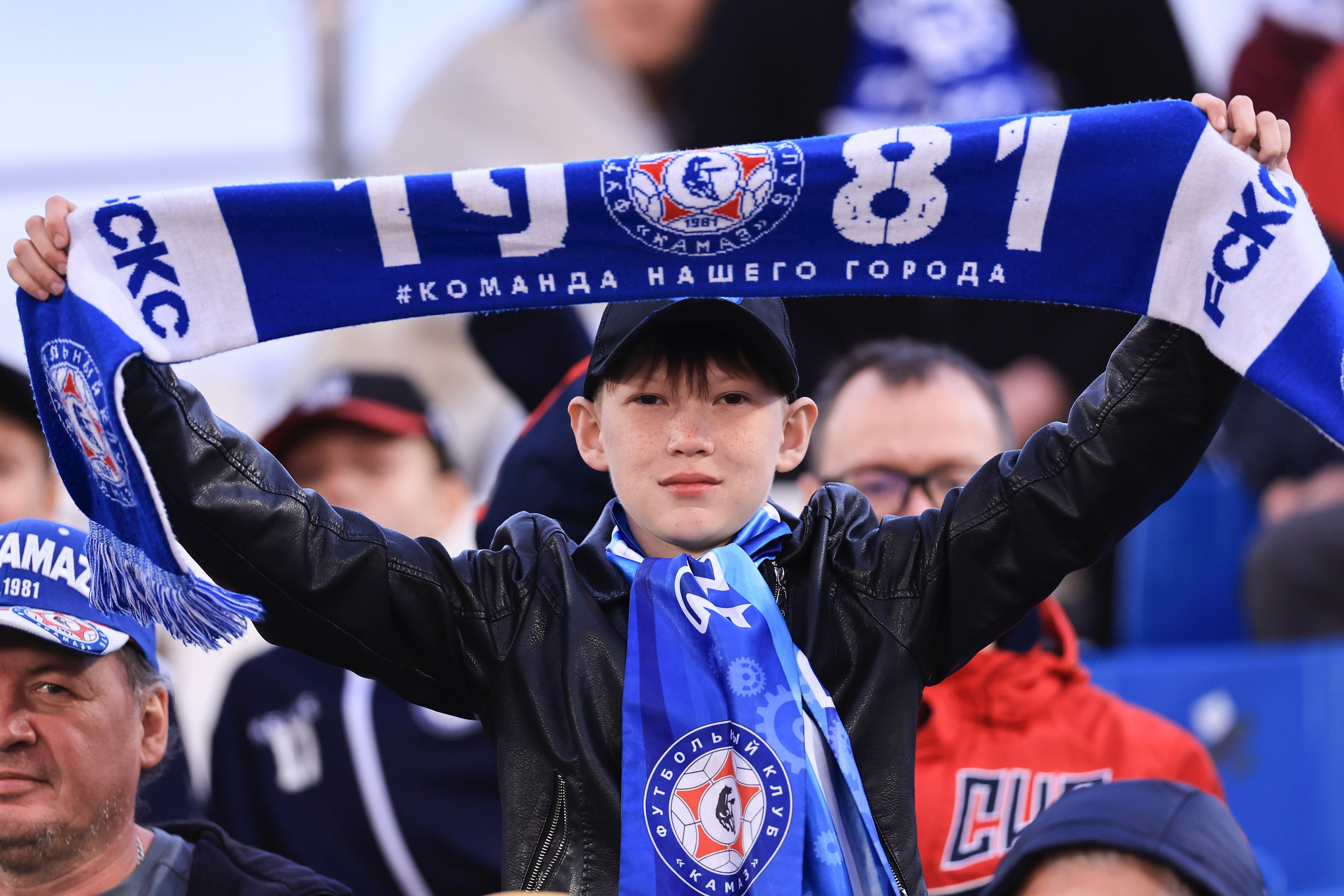 ФК Камаз — ФК Акрон. Спортивный репортажный фотограф Казань Нафис Сиразетдинов