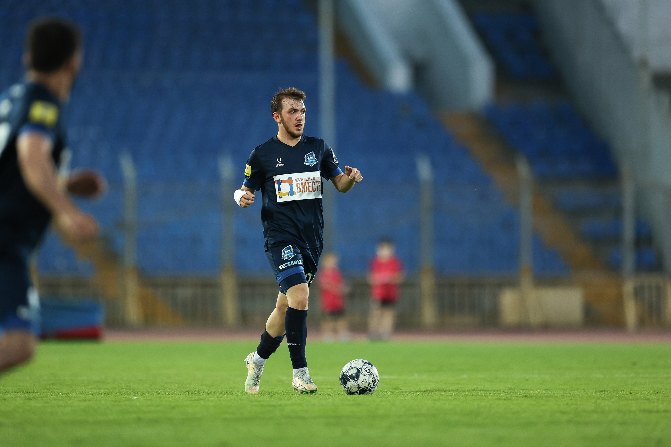 Благотворительный футбольный матч Друзья Бурмистрова vs ФК Fight Nights. Спортивный репортажный фотограф Казань Нафис Сиразетдинов