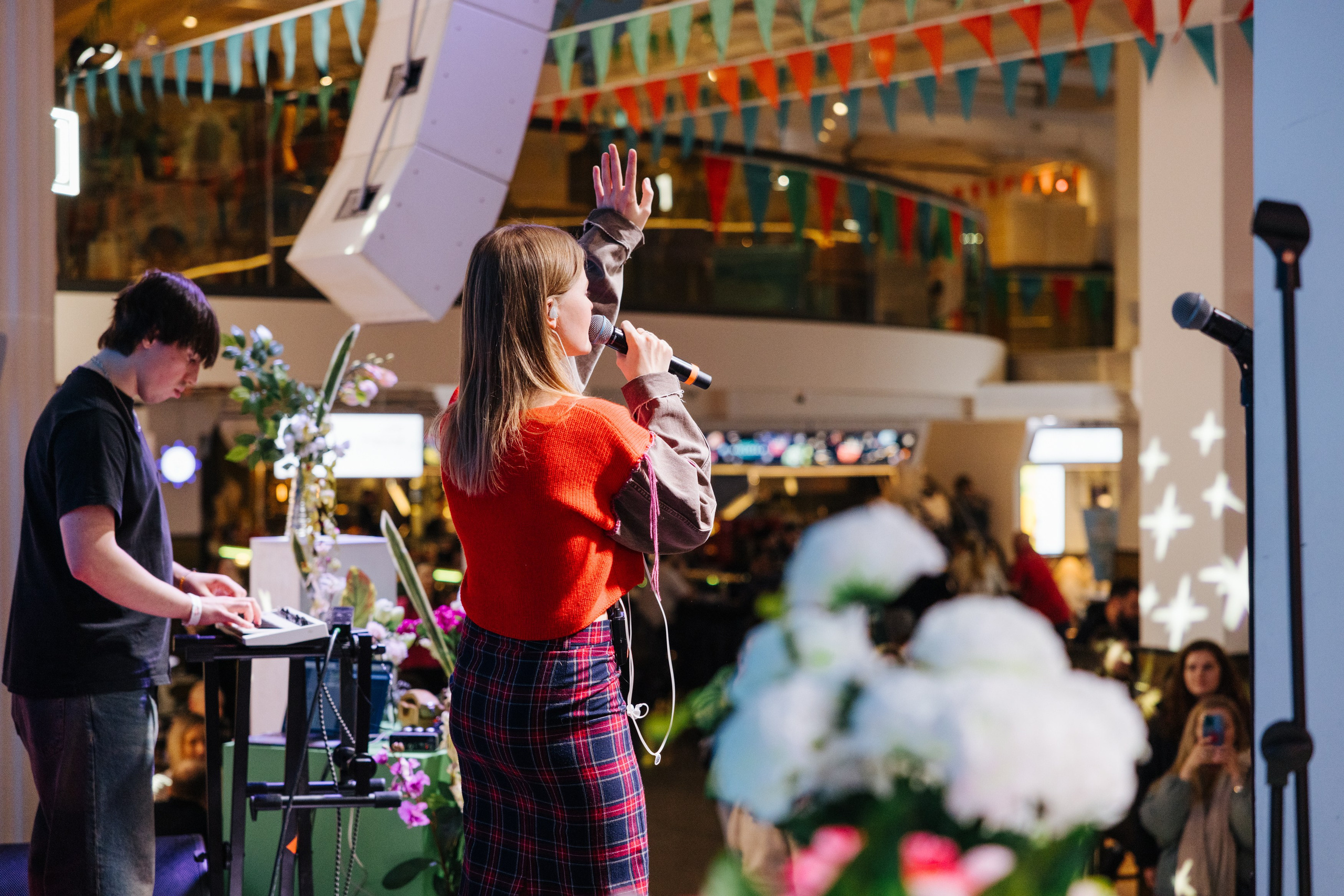 2–3 марта 2024 в пространстве «Три вокзала. Депо» / День 1 / фото Валерий Белобеев. Фотоотчеты «Ламбада-маркета»