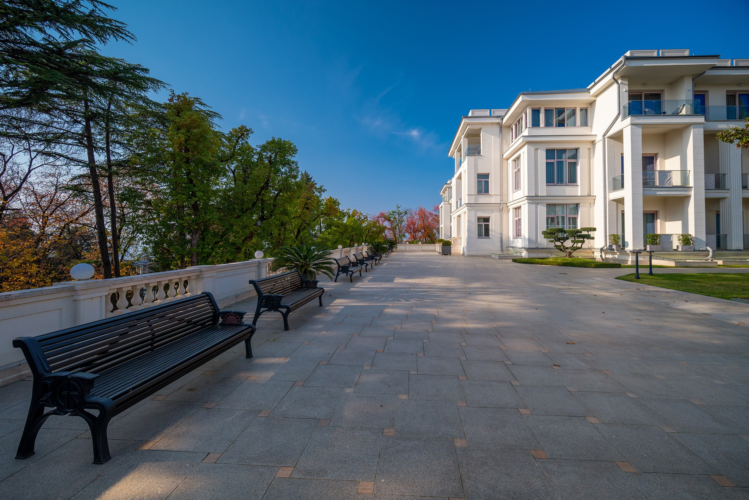 Апарт-комплекс Grand Royal в Сочи. Интерьерная съемка. Интерьерный фотограф в Сочи | Роман Сусленко