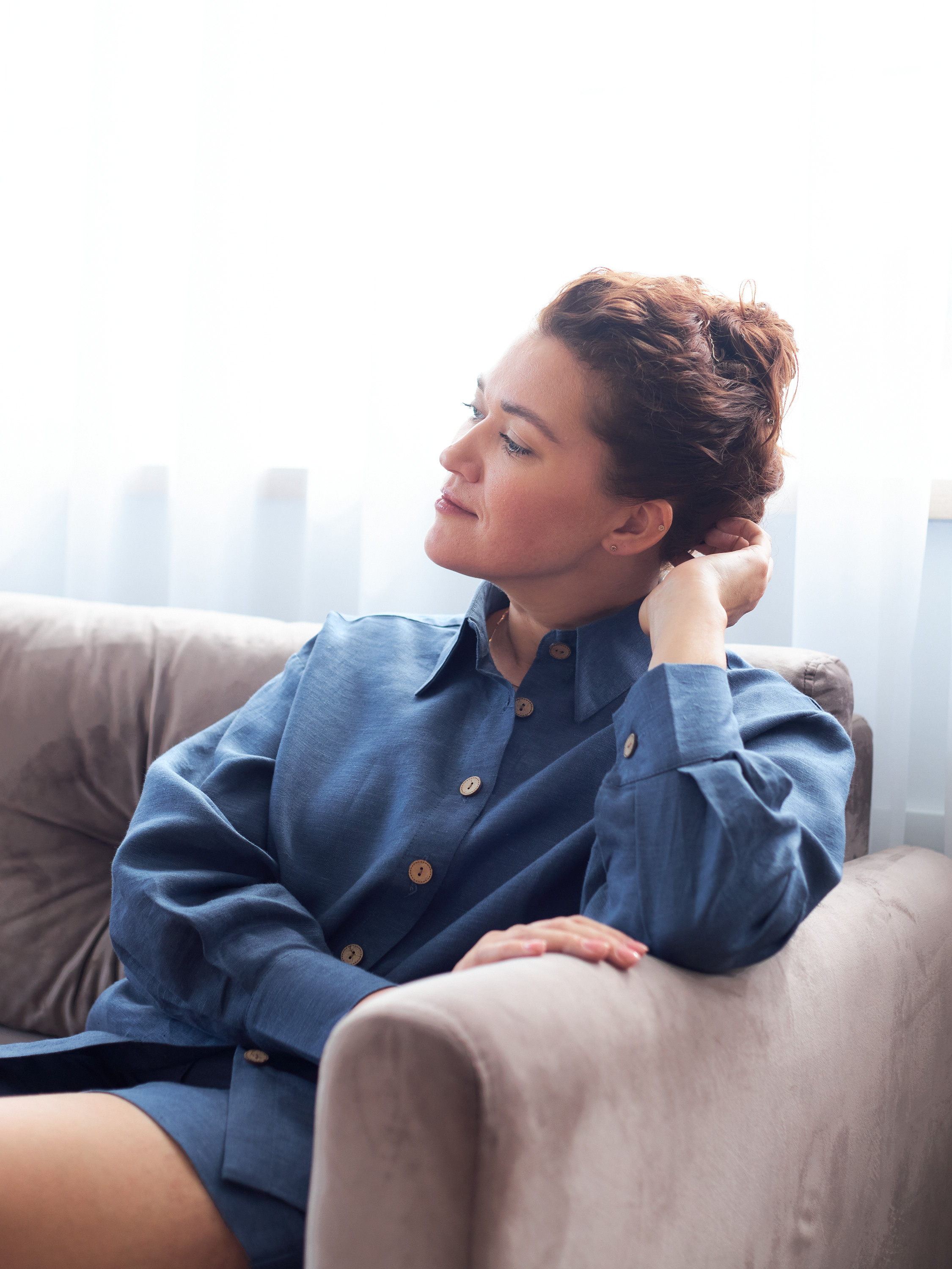 Фотограф для экспертов Екатеринбург контентная съемка преподавателя психолога коуча личный бренд Екб бизнес портрет визуал заказать. Фотограф Екатеринбург Анастасия Жерновская | Маркетплейсы и нейрофото