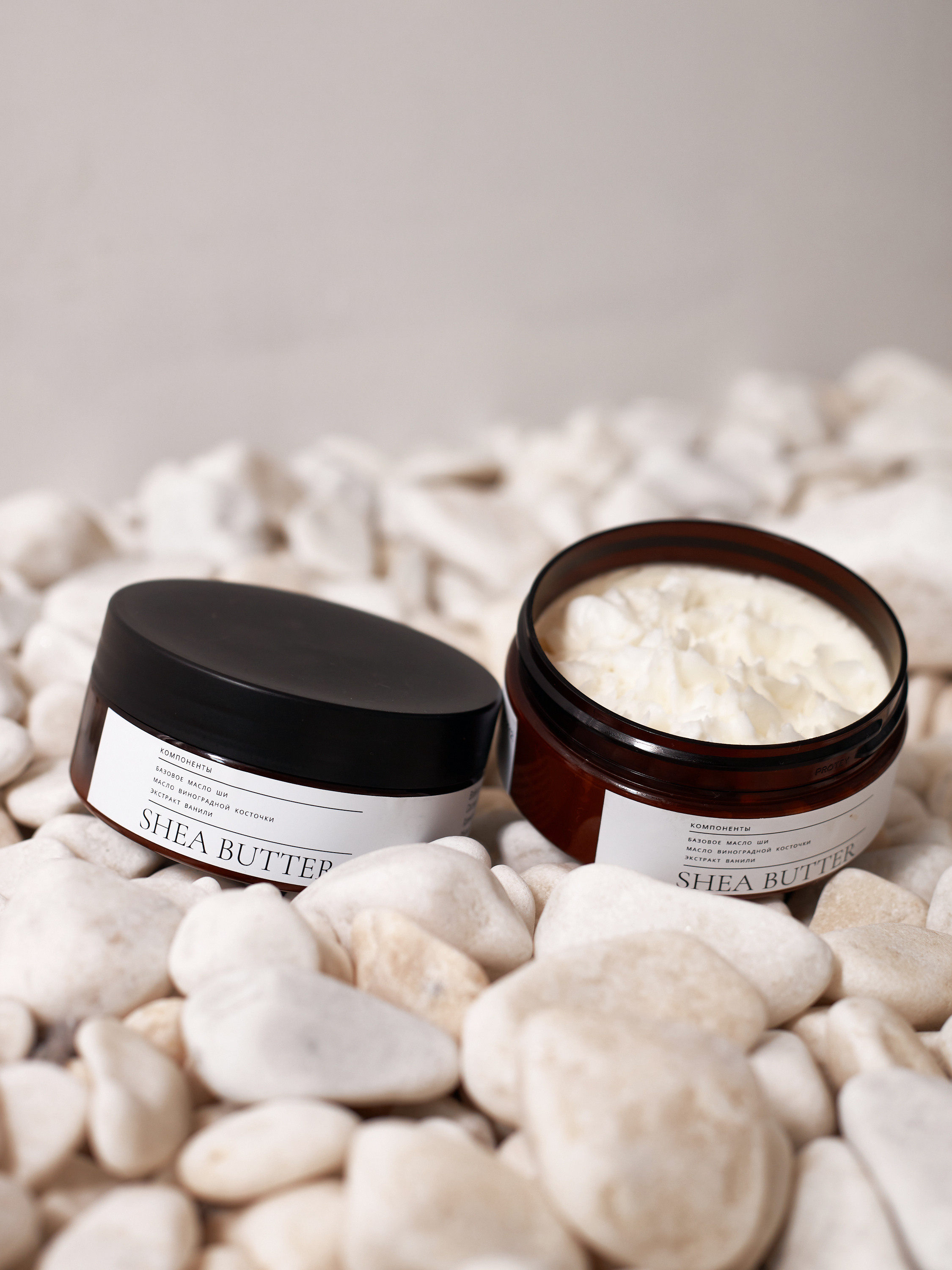 Предметная фотосъемка косметики Екатеринбург крем скраб шампунь сыворотка кисти для макияжа ВБ Ozon Озон бьюти предметка Екб заказать цена. Фотограф Екатеринбург Анастасия Жерновская | Маркетплейсы и нейрофото