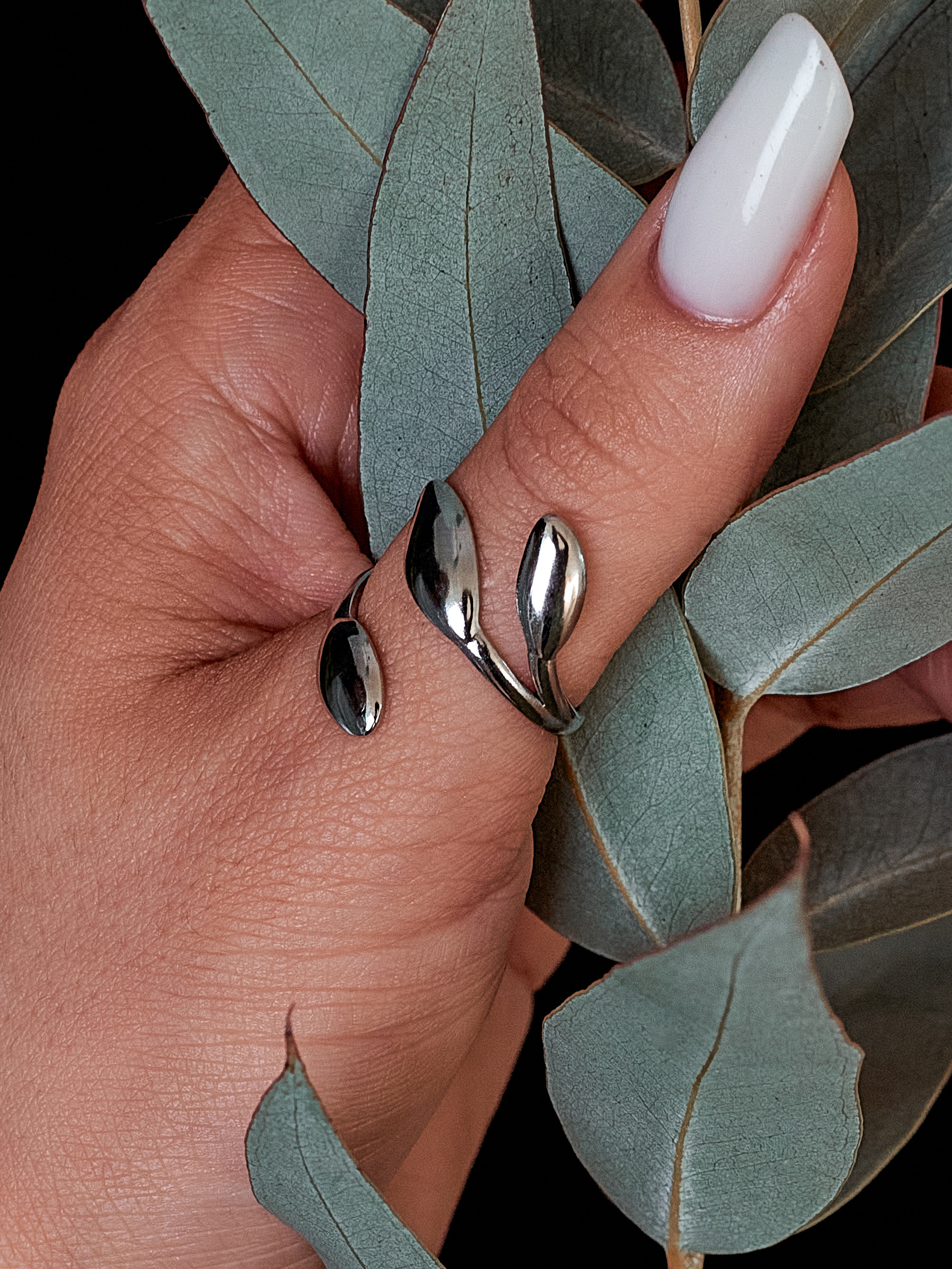 Фотосъемка колец бижутерии Екатеринбург украшения Wildberries ВБ Ozon предметка Екб заказать цена WB. Фотограф Екатеринбург Анастасия Жерновская | Маркетплейсы и нейрофото