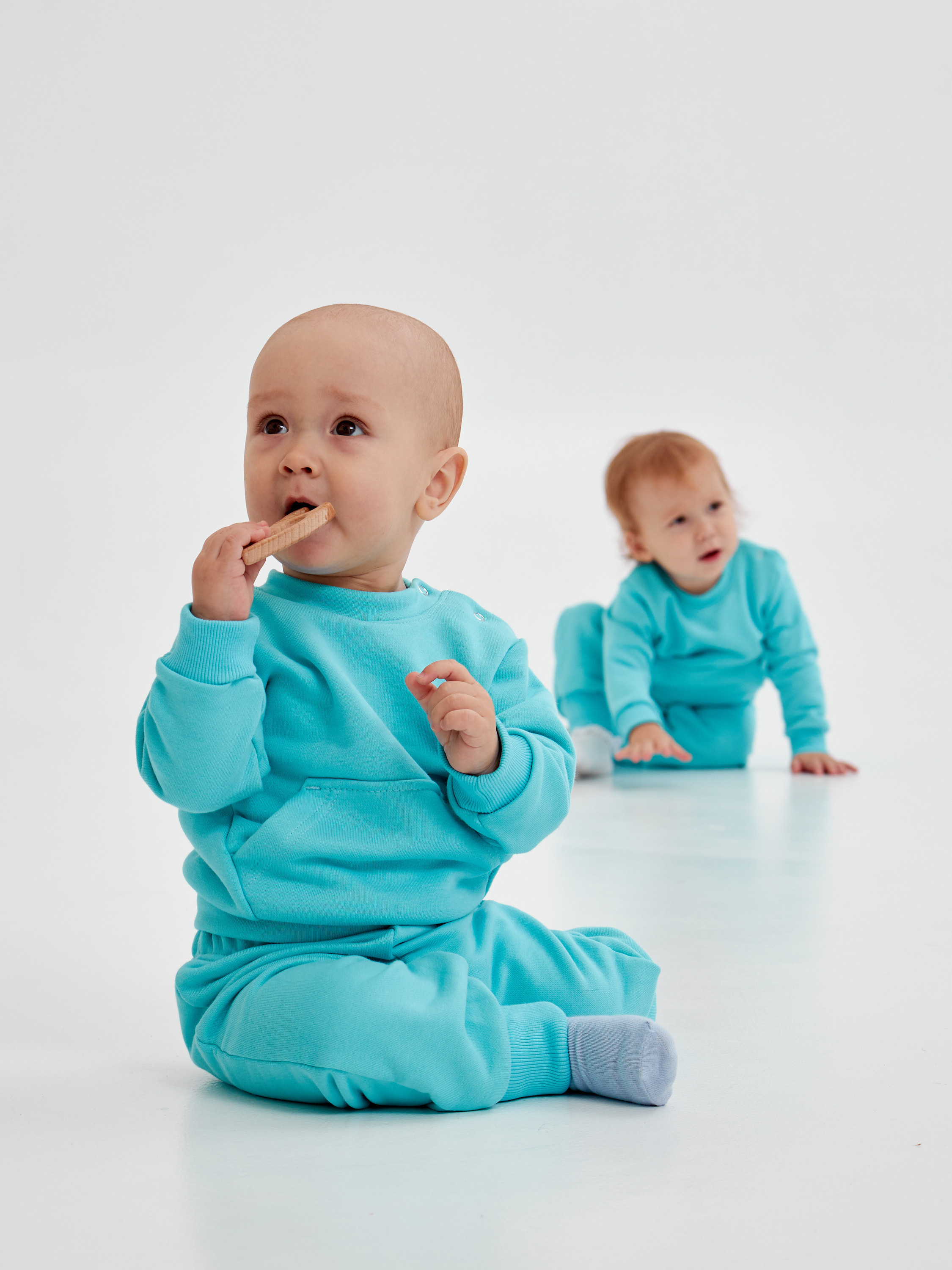 Фотосъемка детских костюмов Екатеринбург Wildberries ВБ Ozon Озон фотосессия детей одежда для мальчиков девочек Екб заказать цена фото товар. Фотограф Екатеринбург Анастасия Жерновская | Маркетплейсы и нейрофото