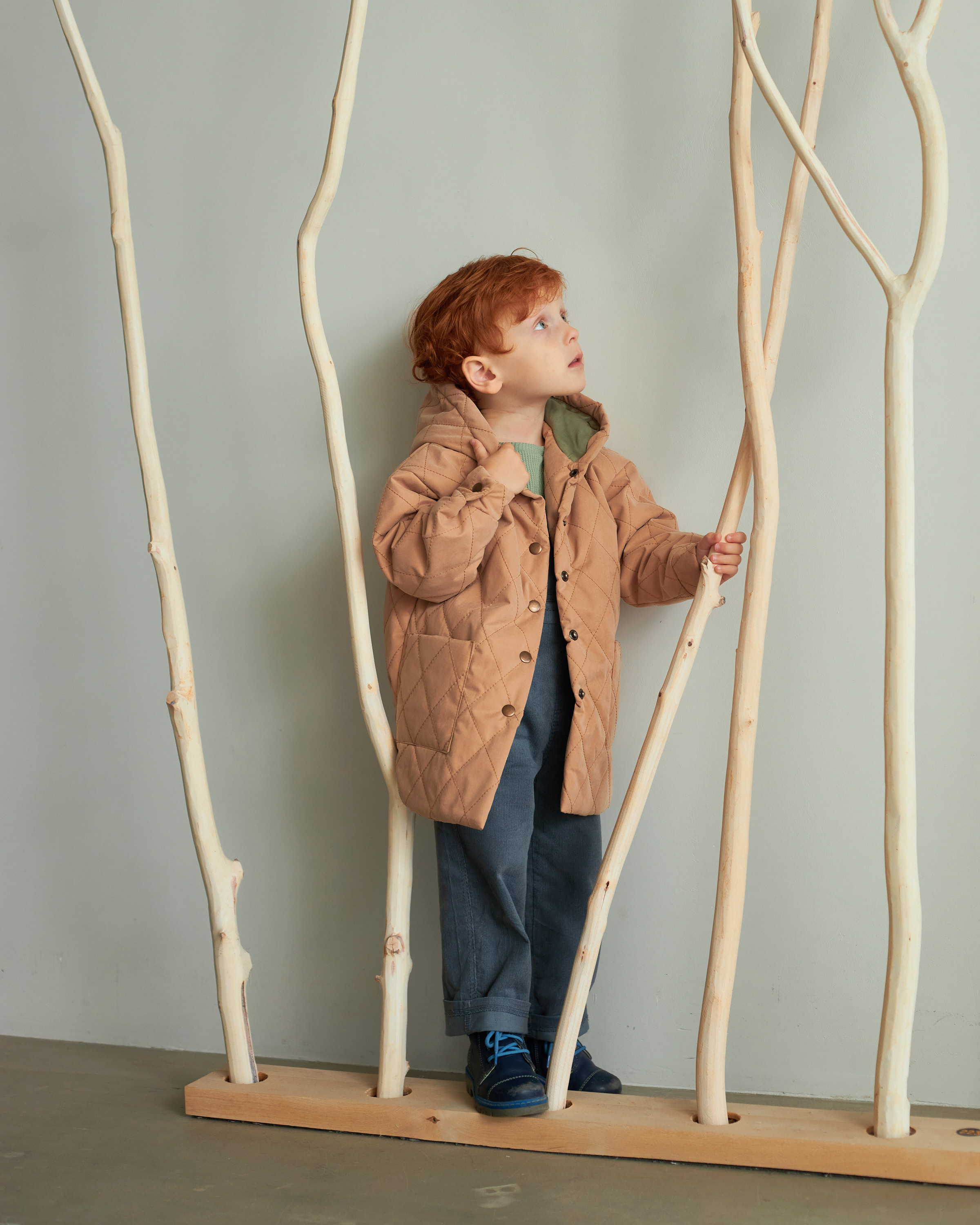 Фотосъемка Bubusya autumn Екатеринбург Wildberries ВБ Ozon Озон фотосессия детей Екб заказать цена фотосъемка товара WB верхняя одежда. Фотограф Екатеринбург Анастасия Жерновская | Маркетплейсы и нейрофото