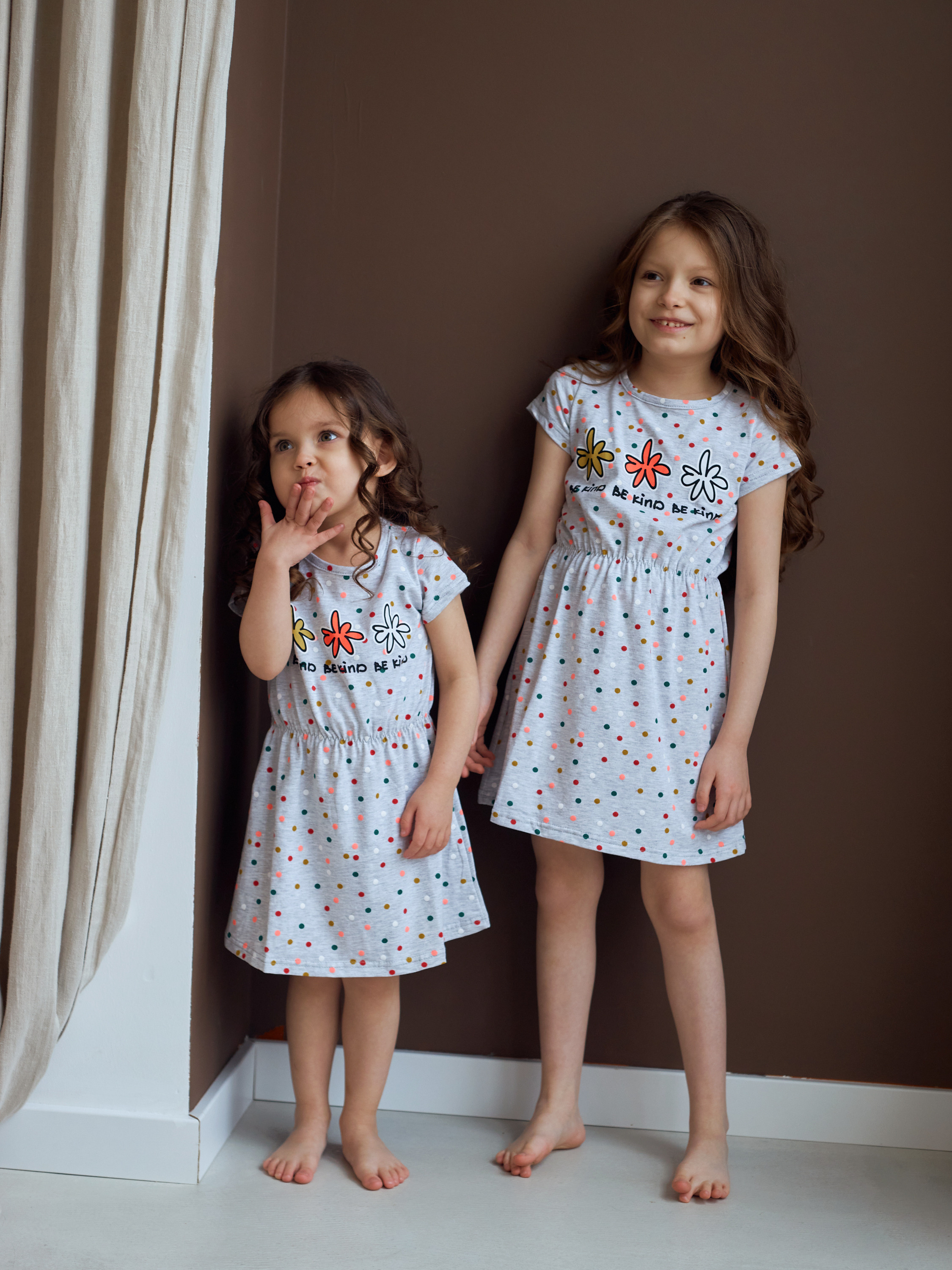 Фотосъемка детских платьев Екатеринбург Wildberries ВБ Ozon Озон фотосессия детей Екб заказать цена фотосъемка товара WB платья. Фотограф Екатеринбург Анастасия Жерновская | Маркетплейсы и нейрофото