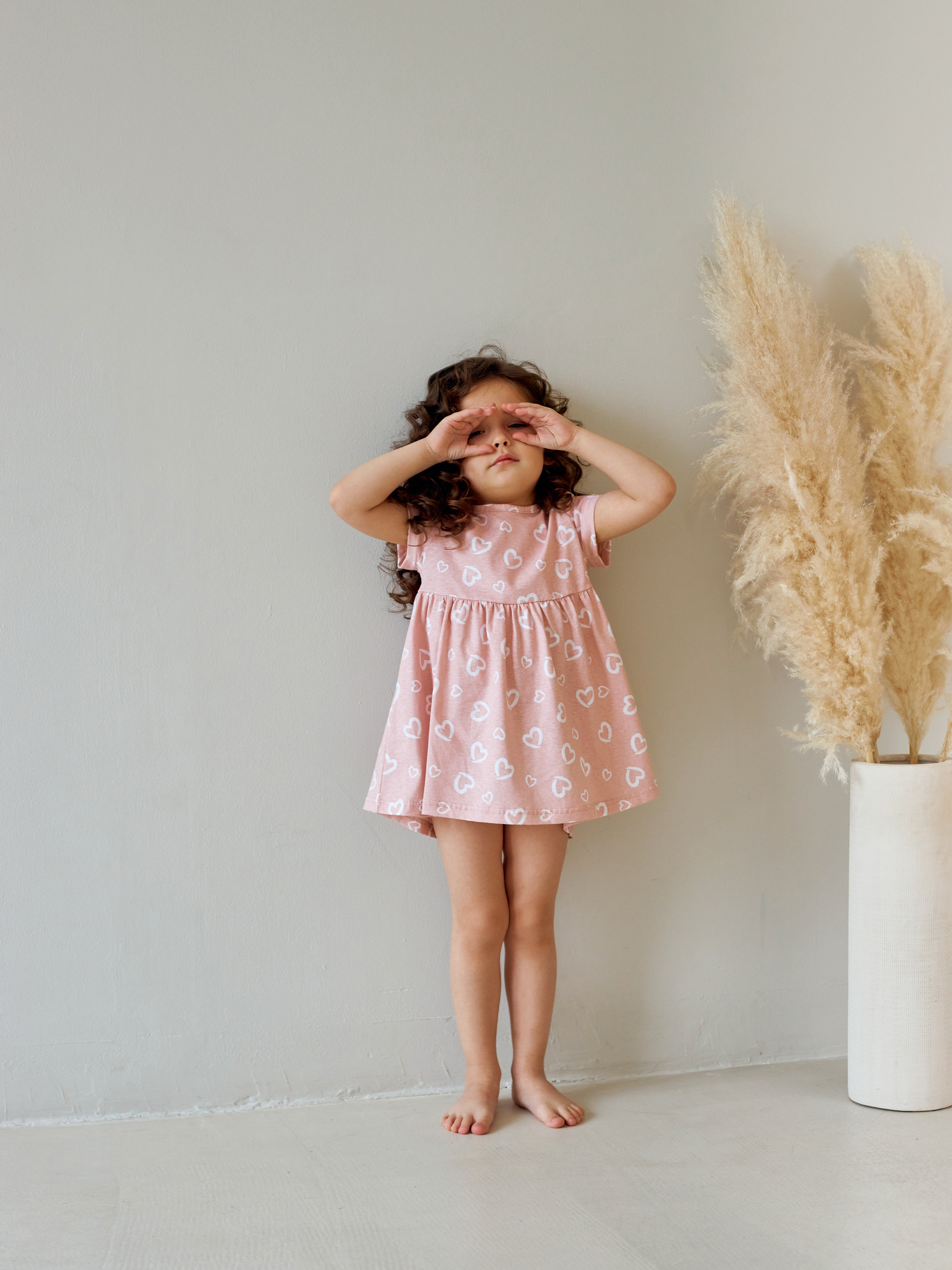 Фотосъемка детских платьев Екатеринбург Wildberries ВБ Ozon Озон фотосессия детей Екб заказать цена фотосъемка товара WB платья. Фотограф Екатеринбург Анастасия Жерновская | Маркетплейсы и нейрофото