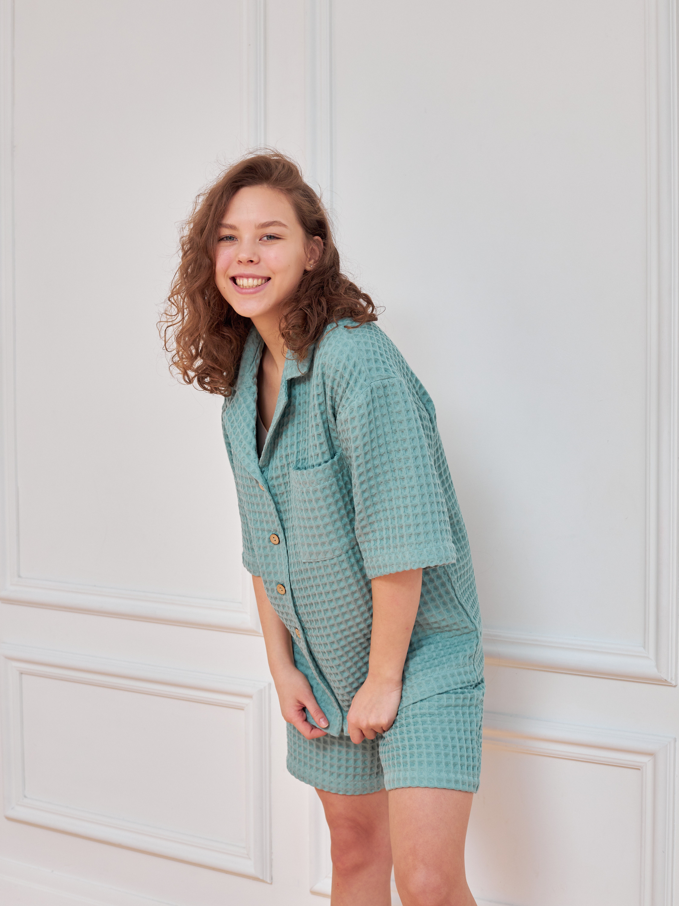 Фотосъемка пижам для Wildberries Екатеринбург ВБ Ozon Озон фотосессия белья Екб заказать цена фотосъемка товара WB домашняя одежда Екб. Фотограф Екатеринбург Анастасия Жерновская | Маркетплейсы и нейрофото